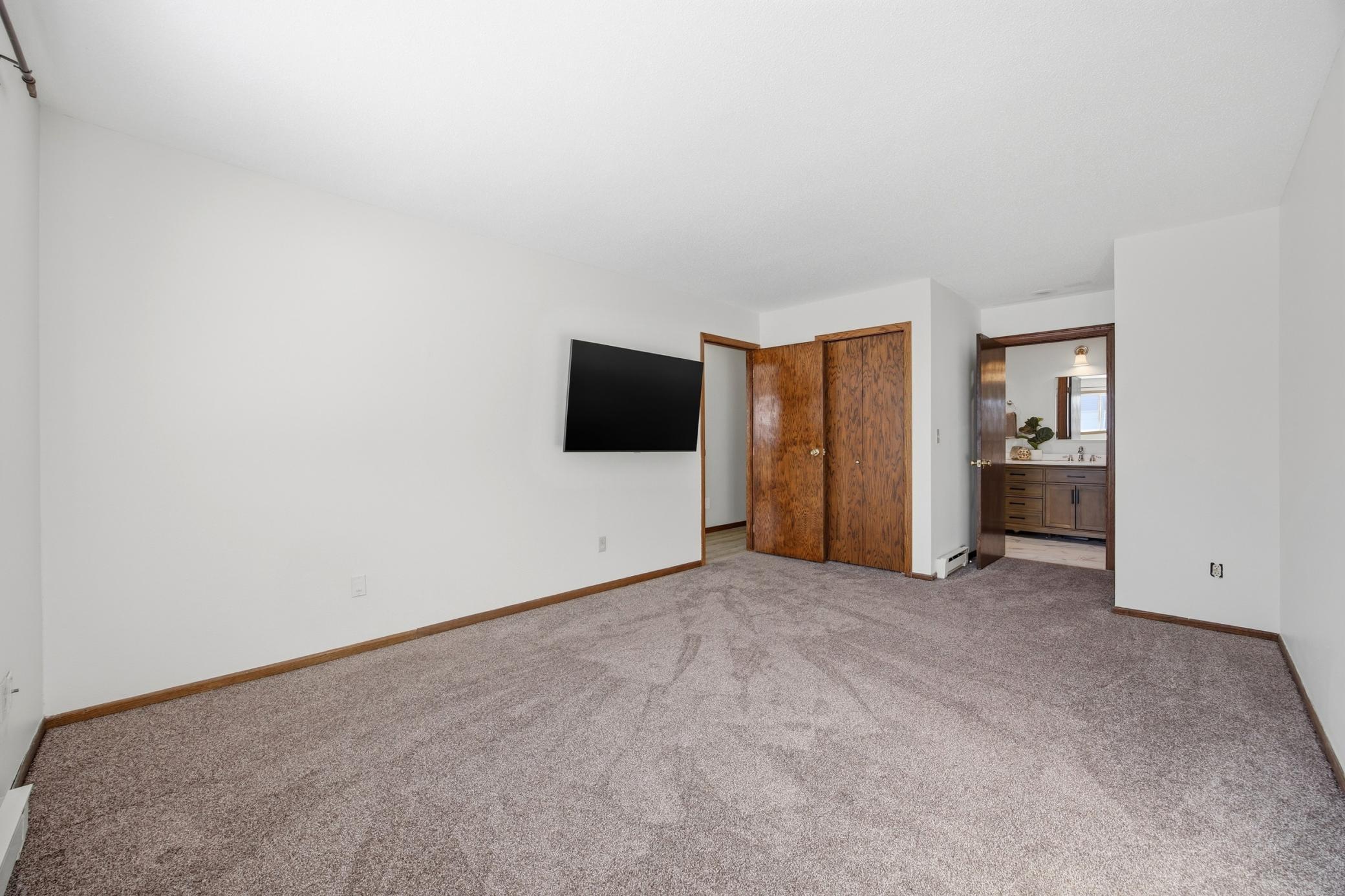 2440 15 Street S, Unit Unit B104, Fargo ND 58103 - Photo 18 of 28