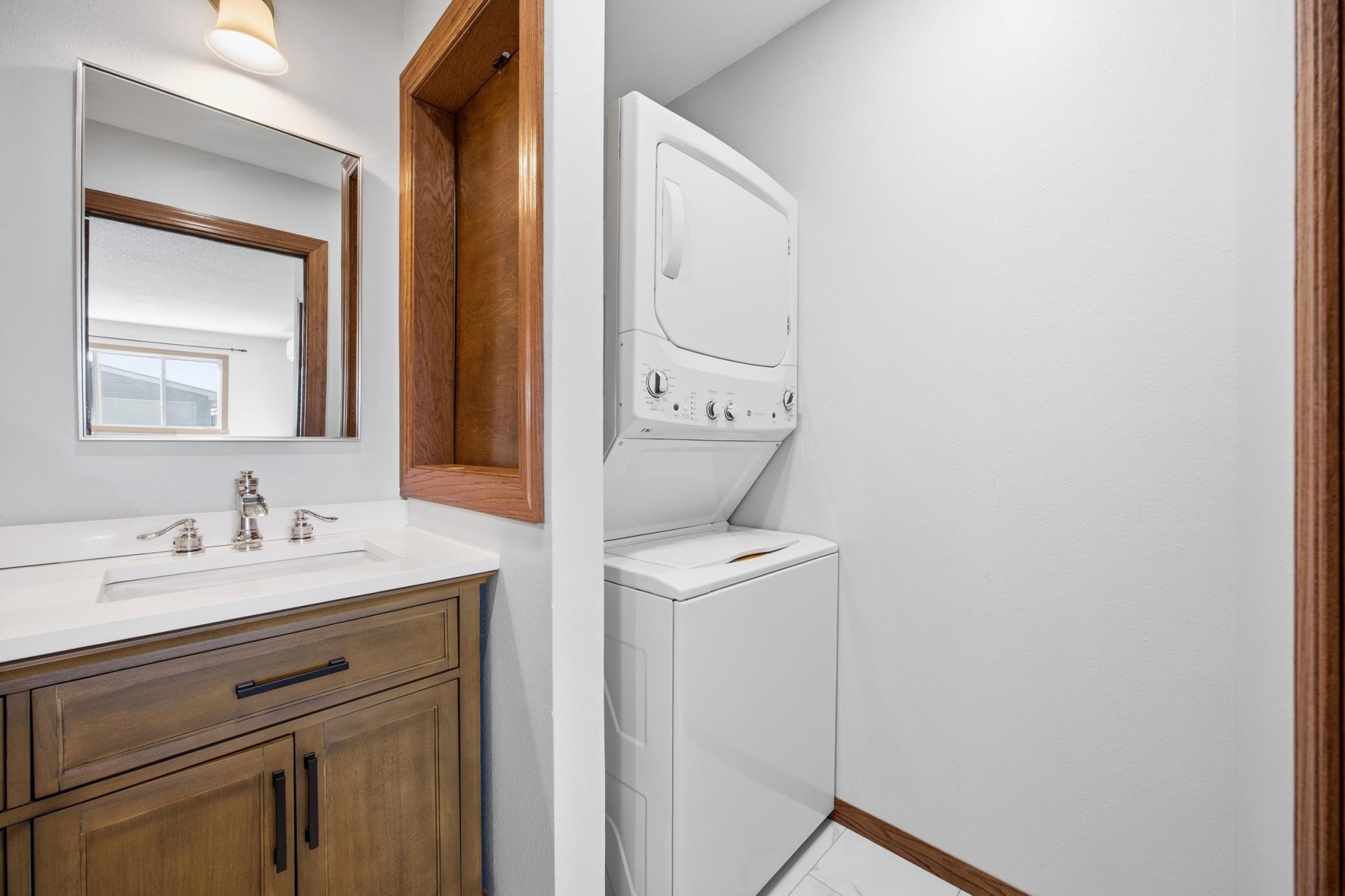 2440 15 Street S, Unit Unit B104, Fargo ND 58103 - Photo 21 of 28