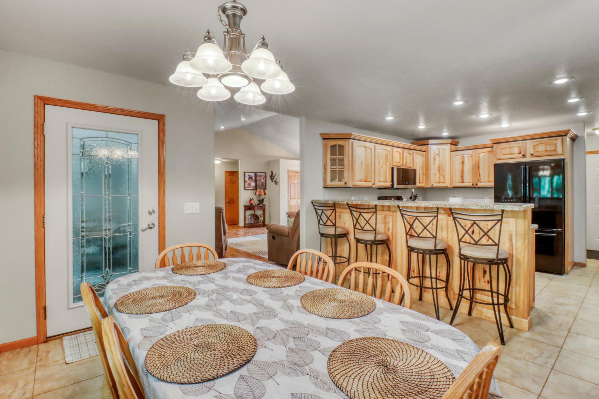 2007 single family home for sale at 1084 Timber Drive in Detroit Lakes, MN — 5 bed, 3 bath (photo 13 of 63)
