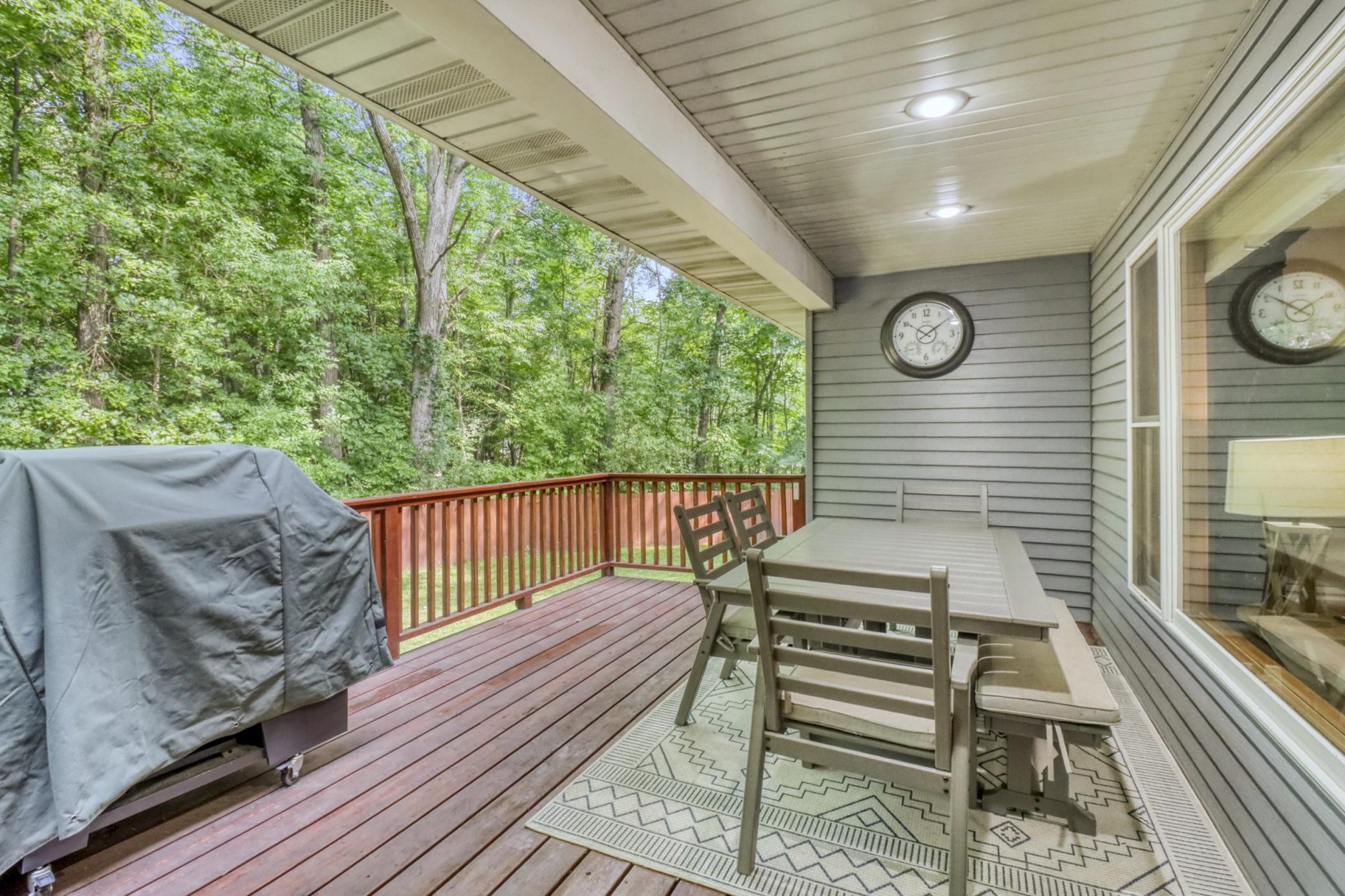 2007 single family home for sale at 1084 Timber Drive in Detroit Lakes, MN — 5 bed, 3 bath (photo 24 of 63)