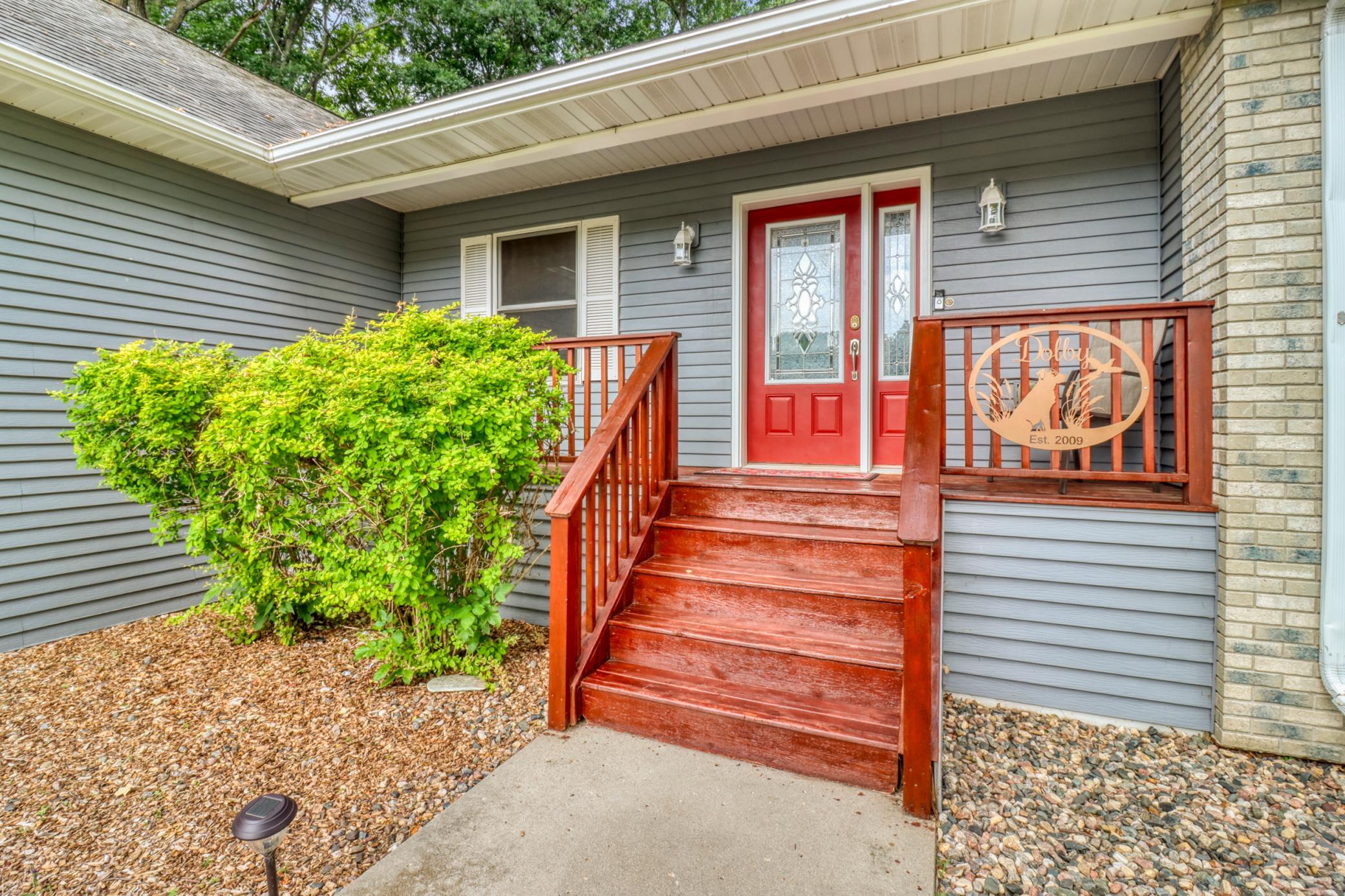 2007 single family home for sale at 1084 Timber Drive in Detroit Lakes, MN — 5 bed, 3 bath (photo 6 of 63)