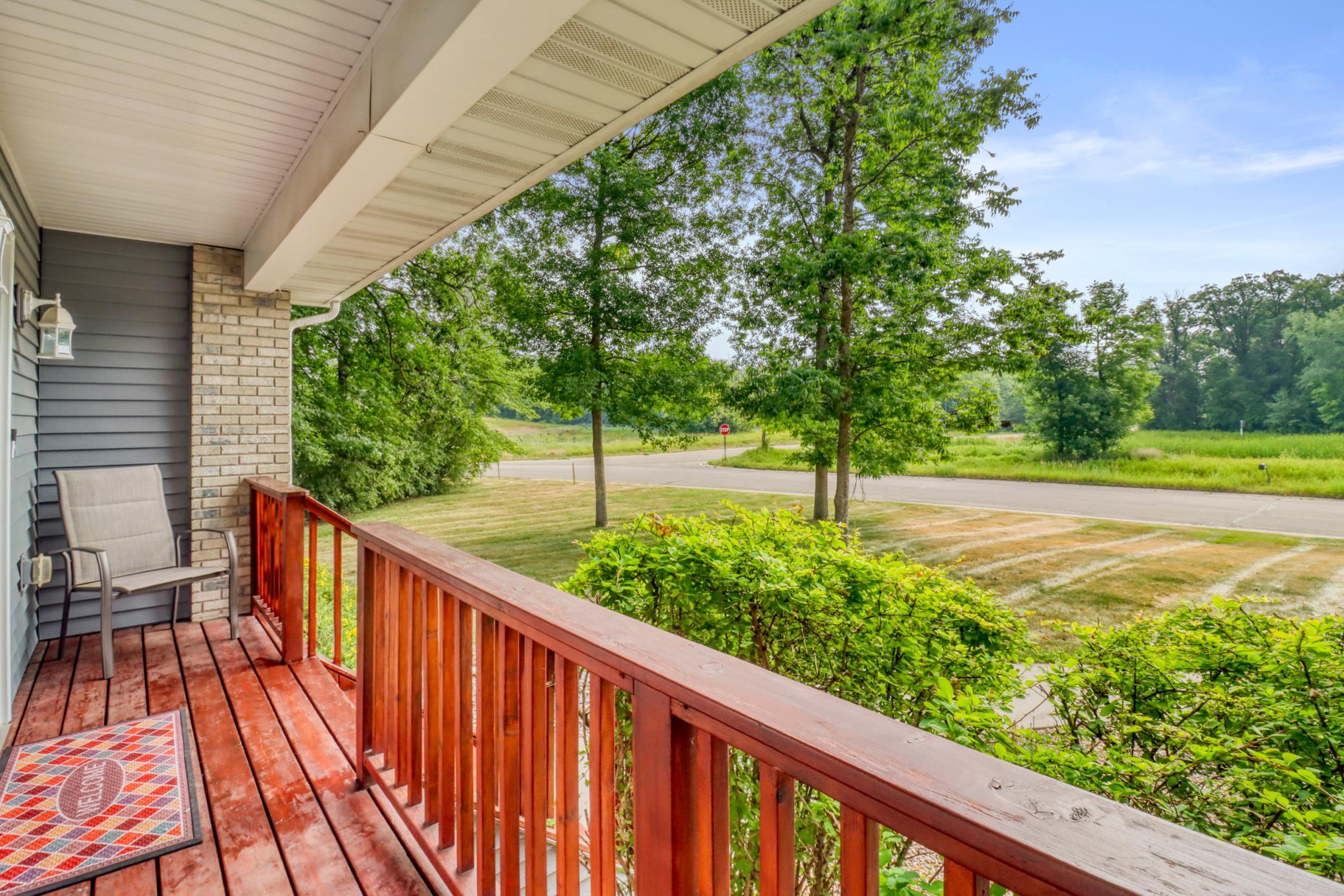 2007 single family home for sale at 1084 Timber Drive in Detroit Lakes, MN — 5 bed, 3 bath (photo 7 of 63)