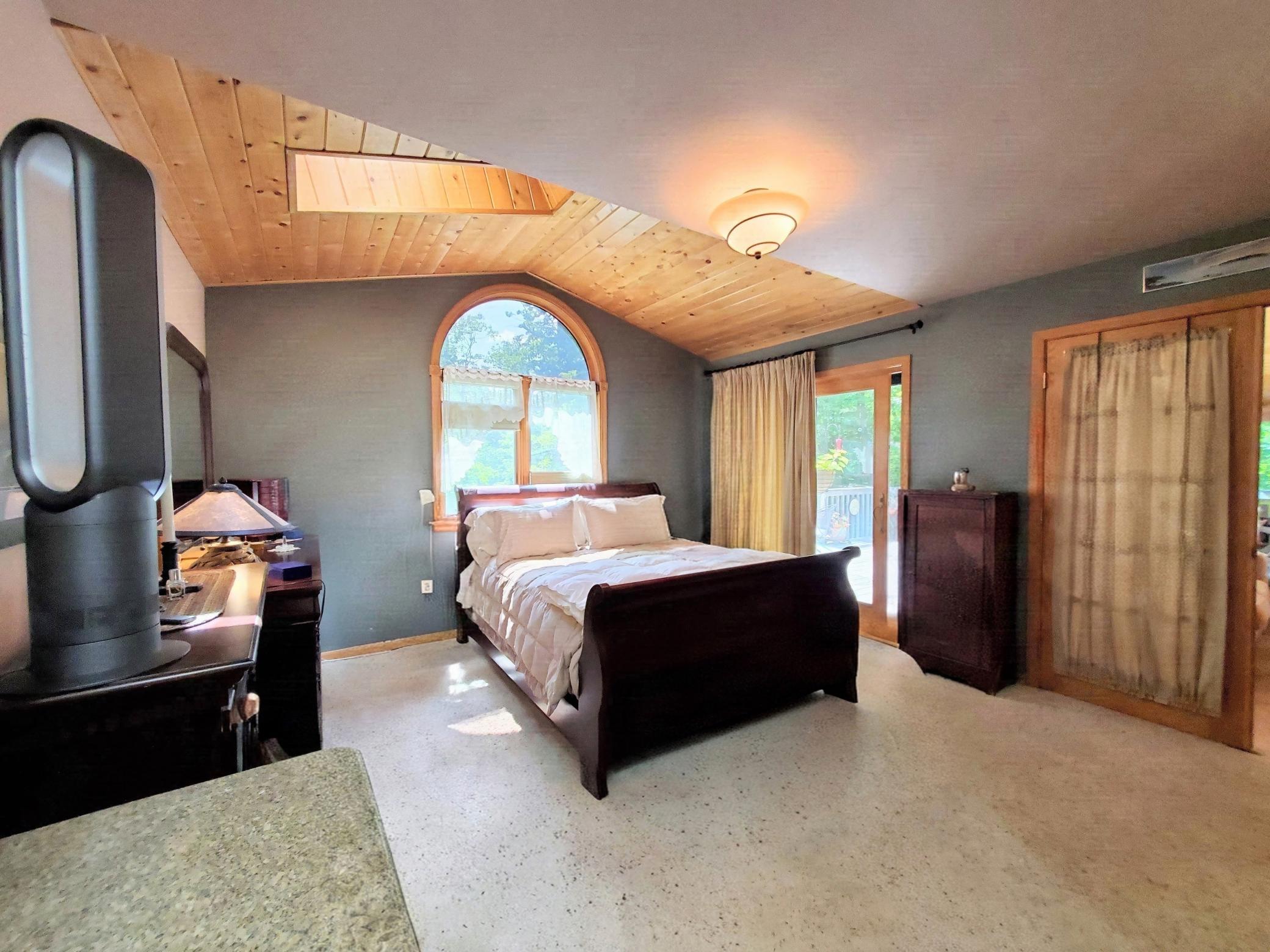 2005 single family home for sale at 4050 Gryce Styne Road NE in Bemidji, MN — 2 bed, 3 bath (photo 14 of 79)