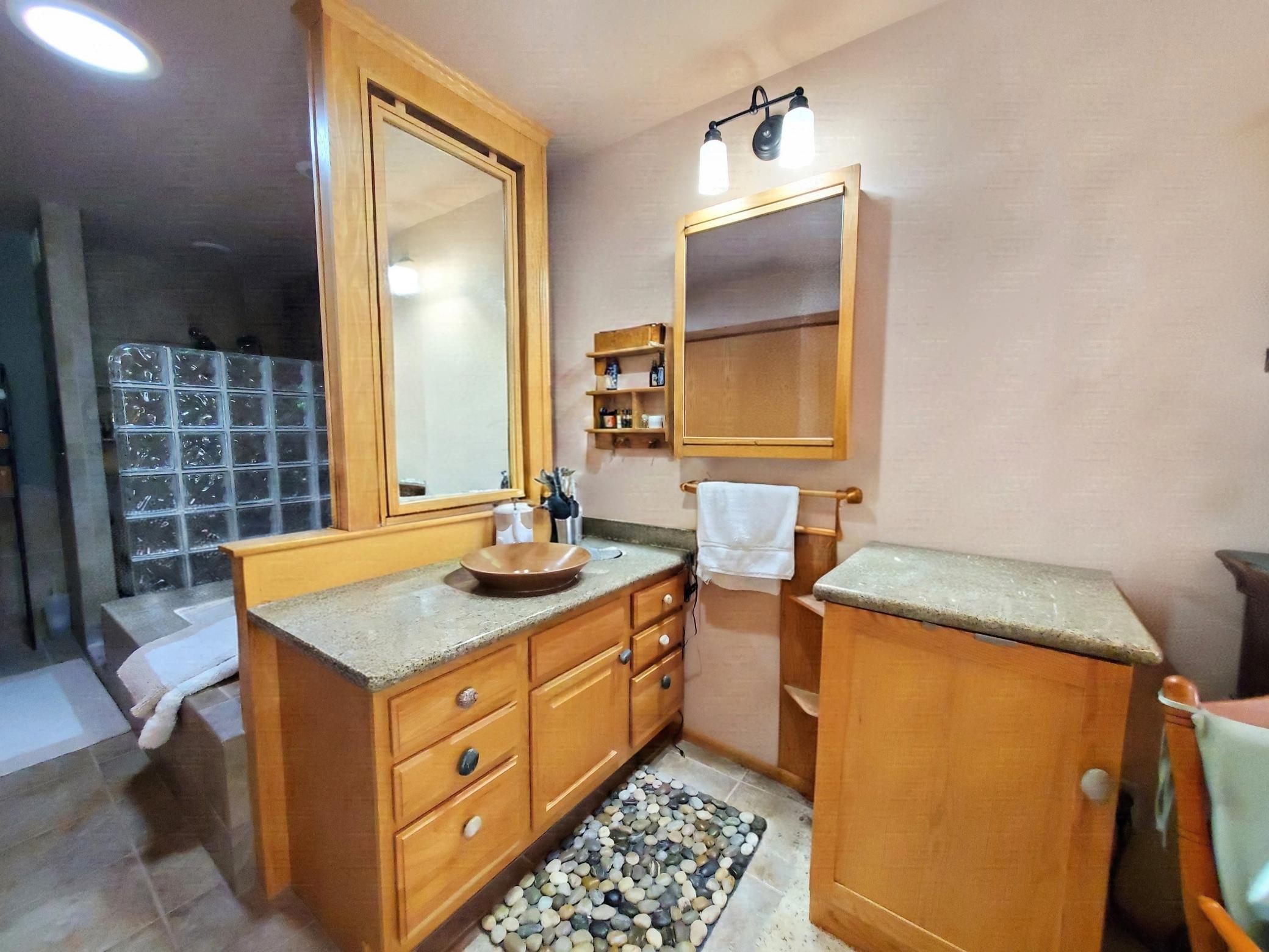 2005 single family home for sale at 4050 Gryce Styne Road NE in Bemidji, MN — 2 bed, 3 bath (photo 15 of 79)