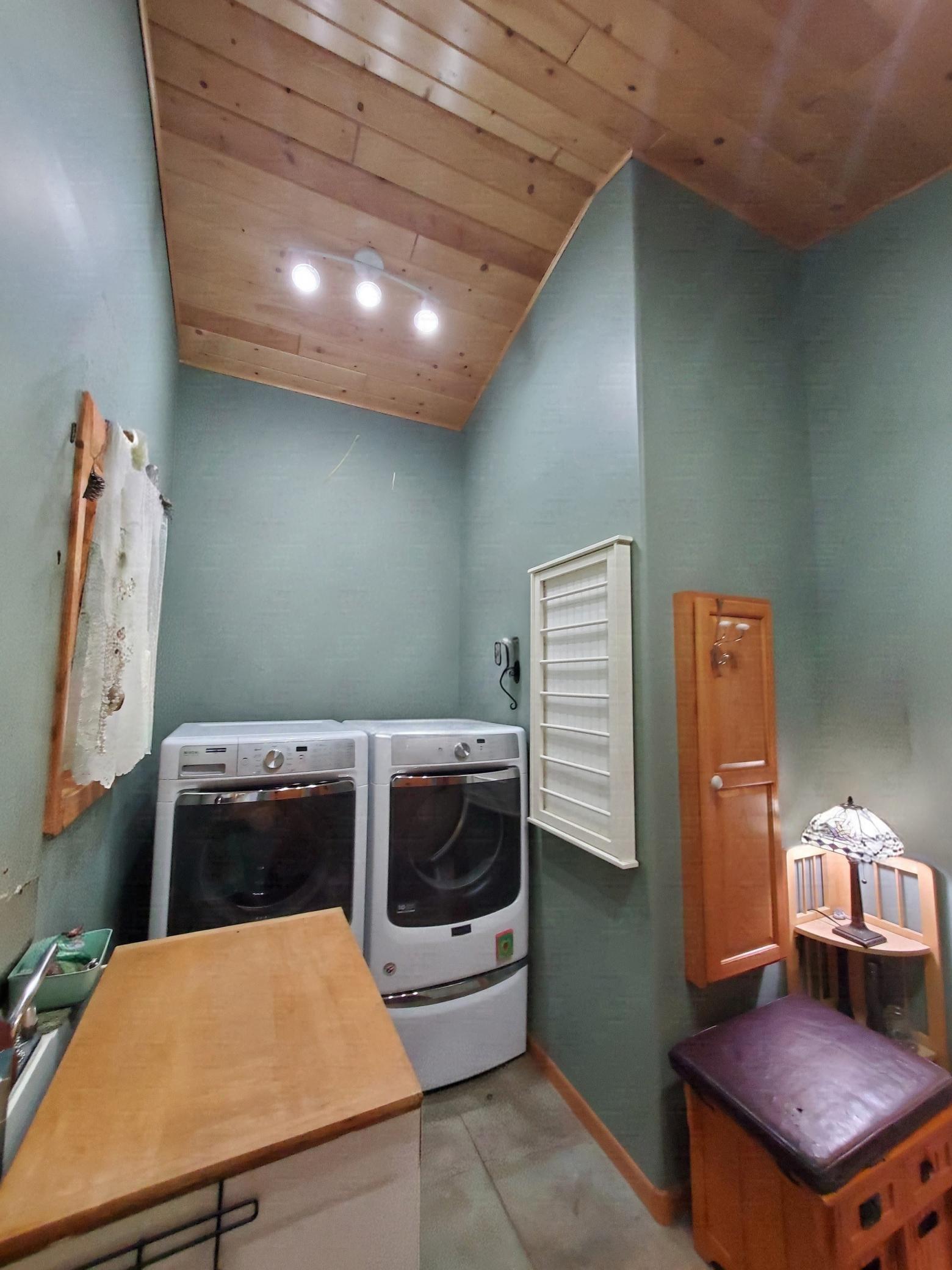 2005 single family home for sale at 4050 Gryce Styne Road NE in Bemidji, MN — 2 bed, 3 bath (photo 18 of 79)