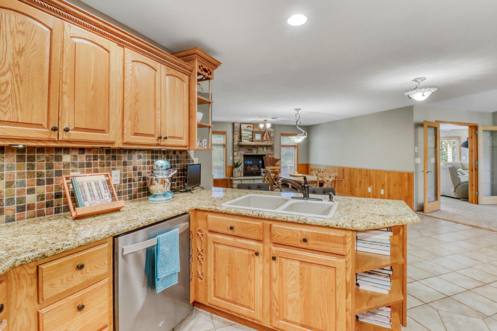1997 single family home for sale at 1373 Burroughs Road in Detroit Lakes, MN — 3 bed, 2 bath (photo 18 of 74)