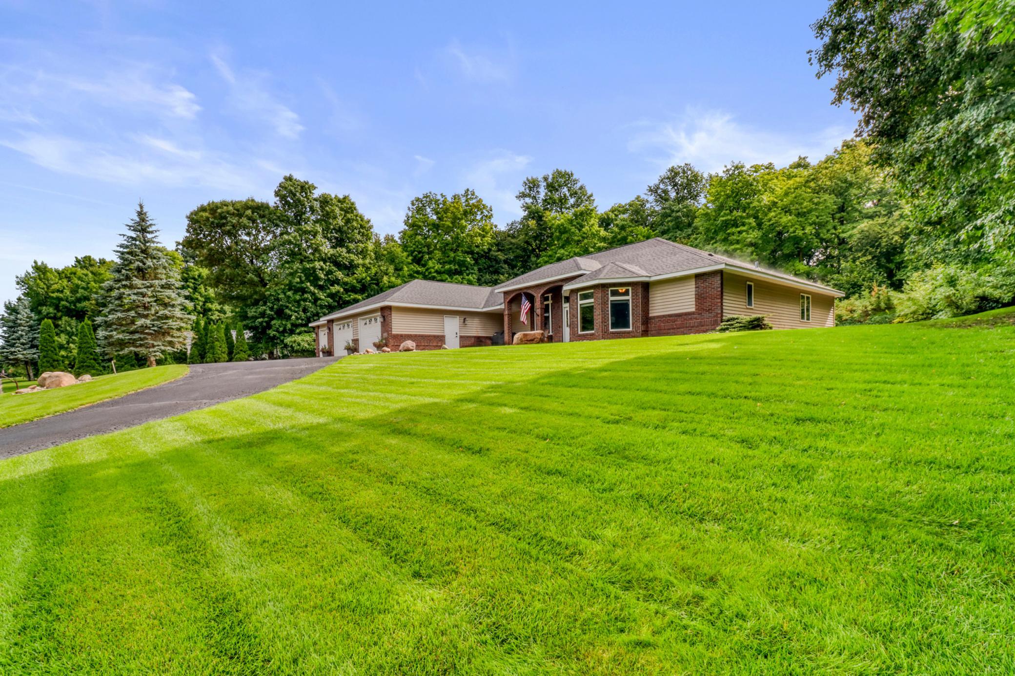 1997 single family home for sale at 1373 Burroughs Road in Detroit Lakes, MN — 3 bed, 2 bath (photo 3 of 74)