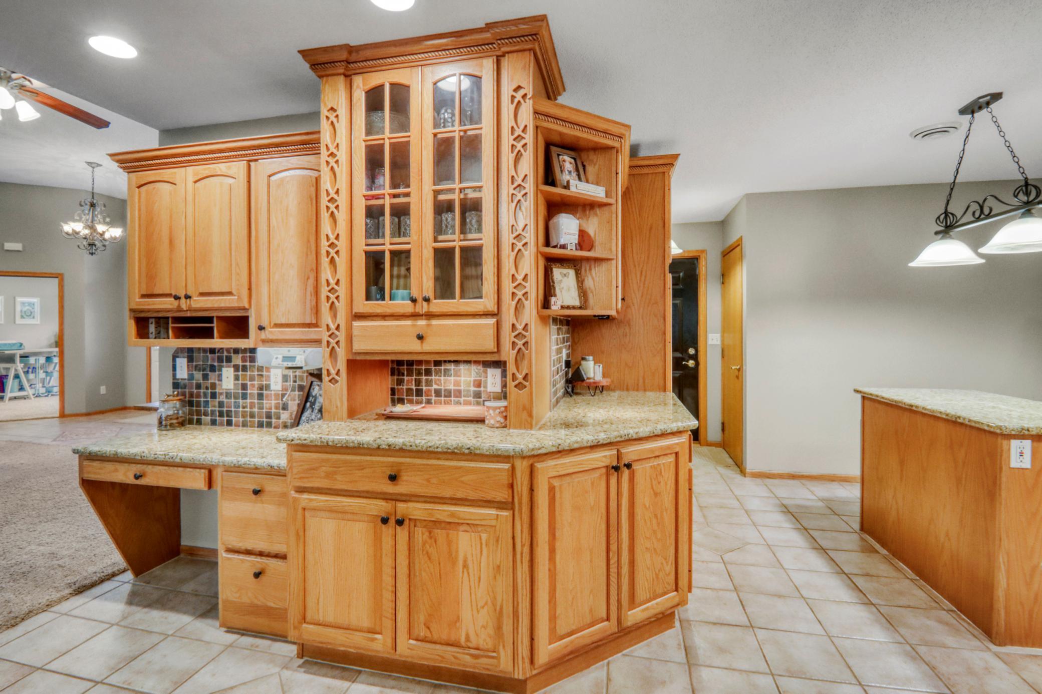 1997 single family home for sale at 1373 Burroughs Road in Detroit Lakes, MN — 3 bed, 2 bath (photo 21 of 74)