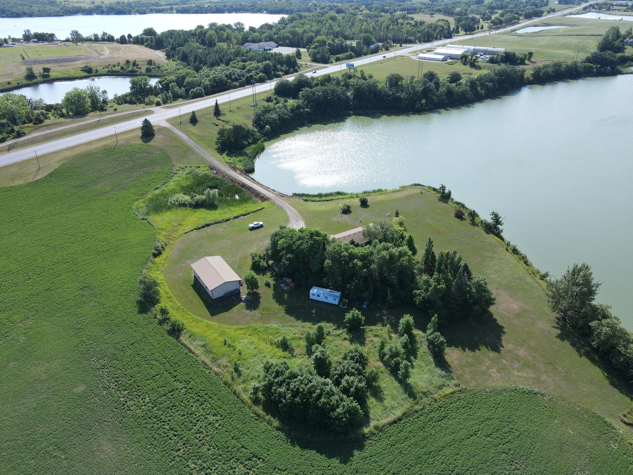 1986 single family home for sale at 2814 Pebble Lake Road in Fergus Falls, MN — 2 bed, 2 bath (photo 13 of 82)
