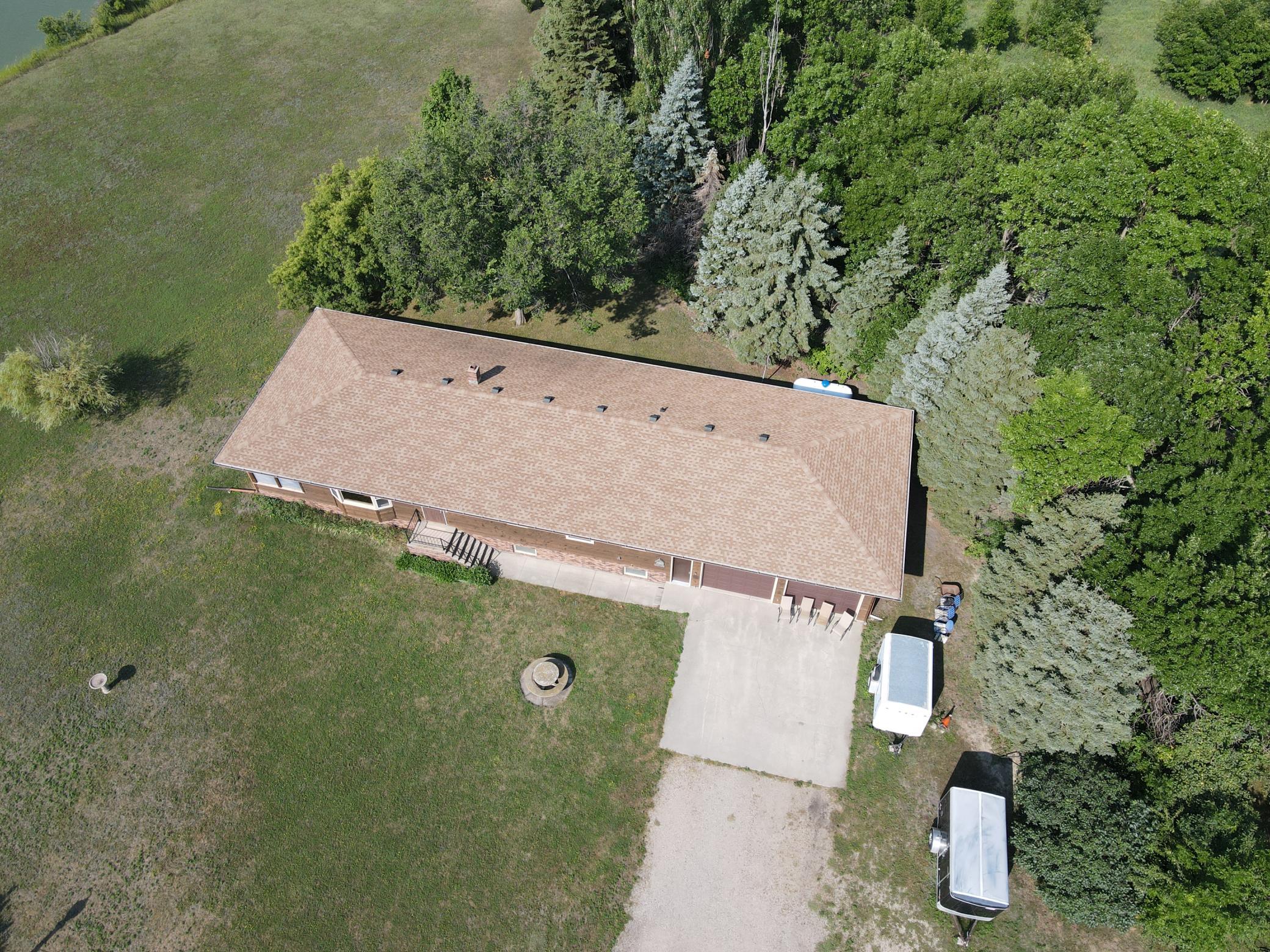 1986 single family home for sale at 2814 Pebble Lake Road in Fergus Falls, MN — 2 bed, 2 bath (photo 3 of 82)