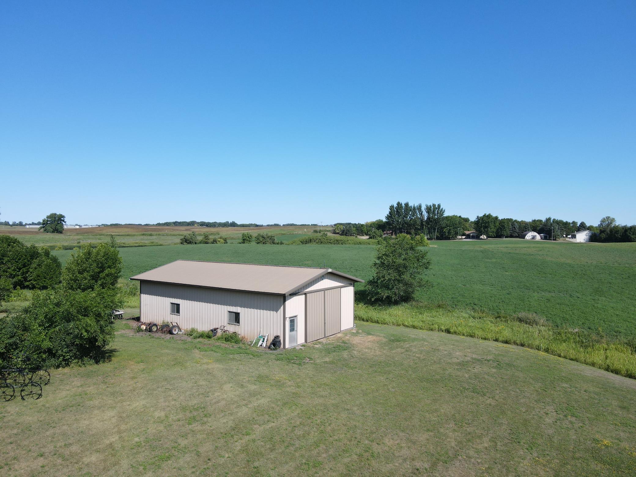 1986 single family home for sale at 2814 Pebble Lake Road in Fergus Falls, MN — 2 bed, 2 bath (photo 22 of 82)