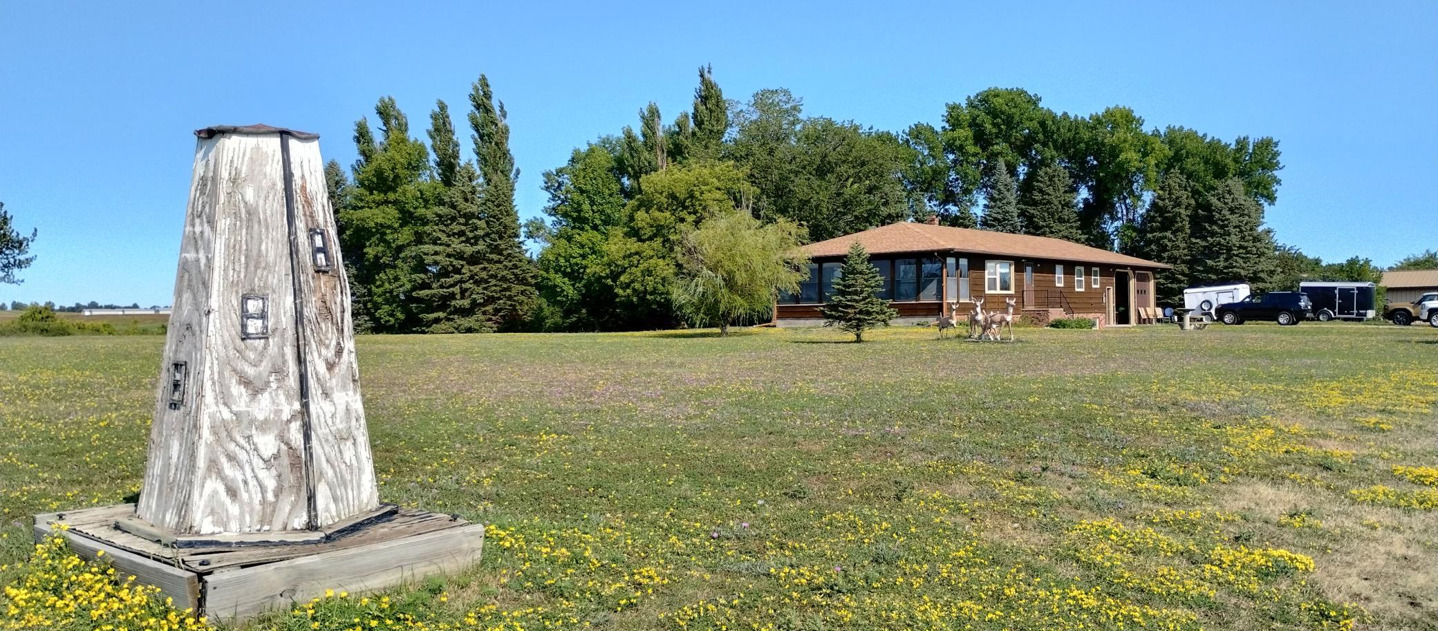 1986 single family home for sale at 2814 Pebble Lake Road in Fergus Falls, MN — 2 bed, 2 bath (photo 28 of 82)