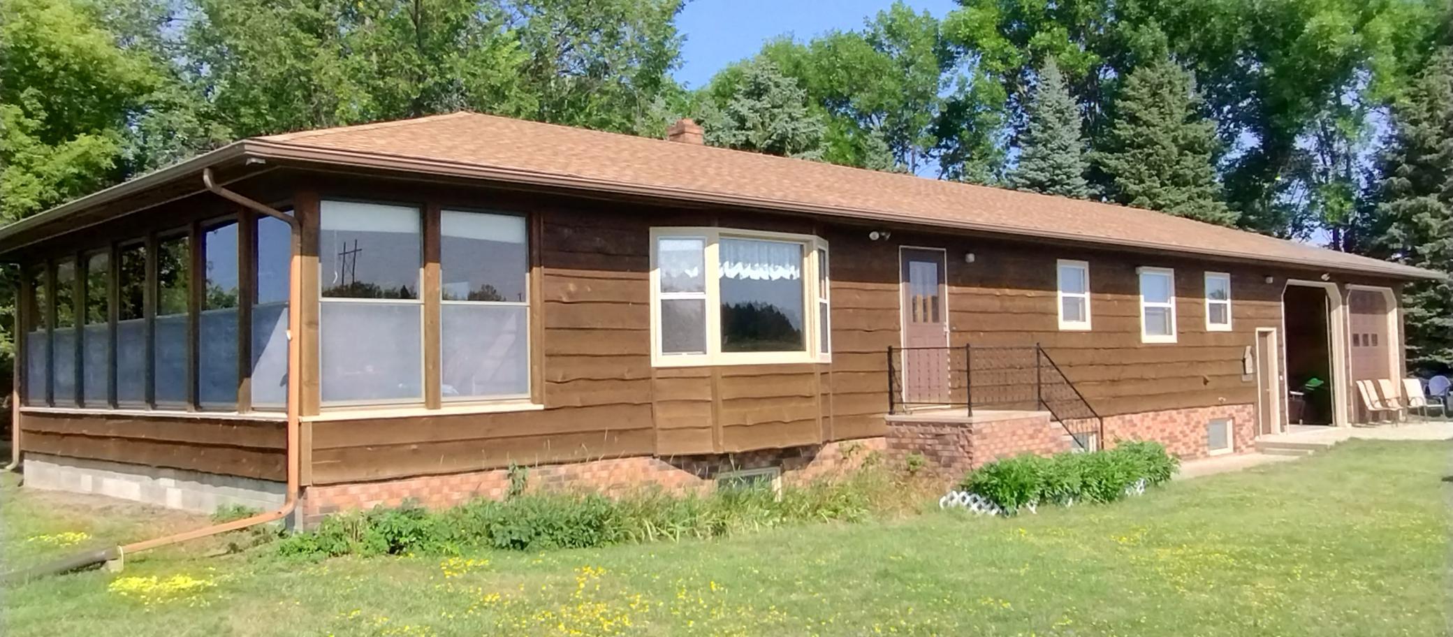 1986 single family home for sale at 2814 Pebble Lake Road in Fergus Falls, MN — 2 bed, 2 bath (photo 30 of 82)