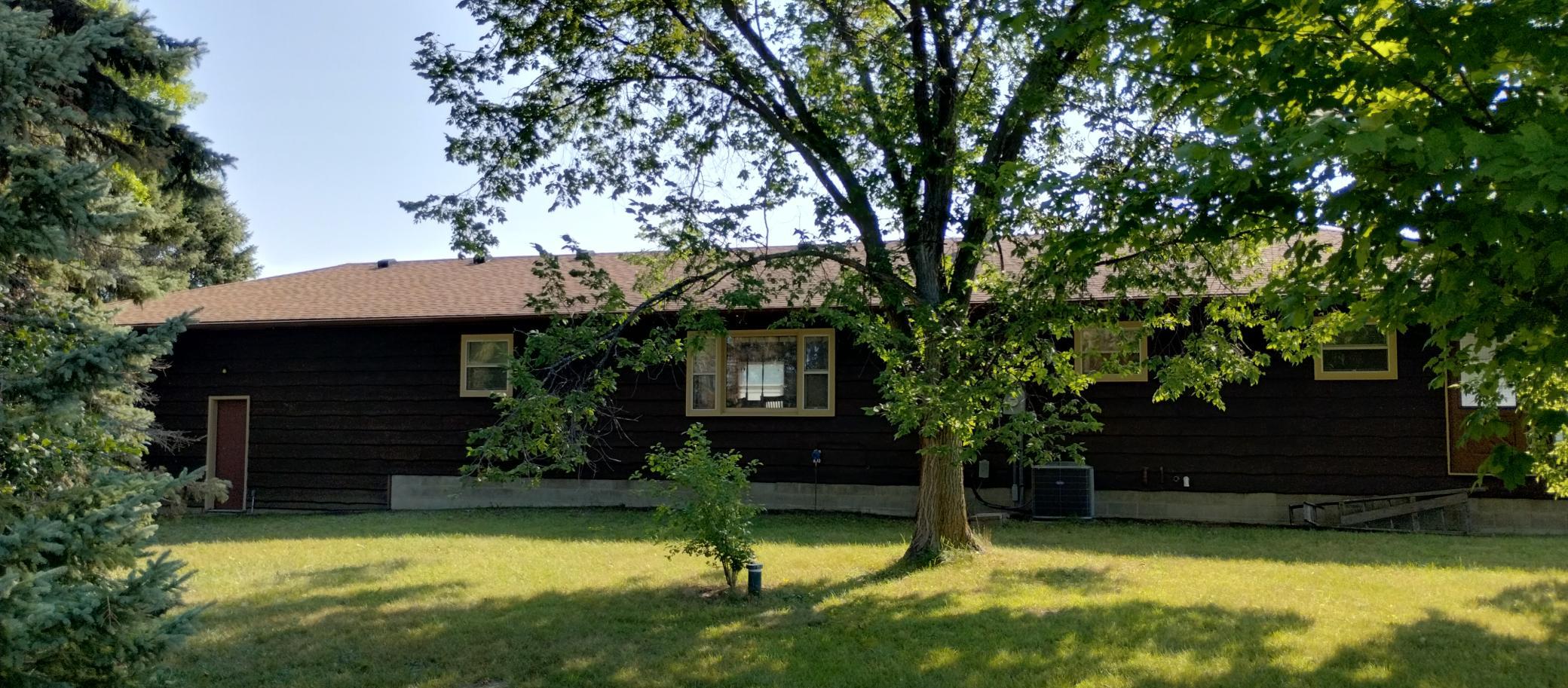1986 single family home for sale at 2814 Pebble Lake Road in Fergus Falls, MN — 2 bed, 2 bath (photo 31 of 82)