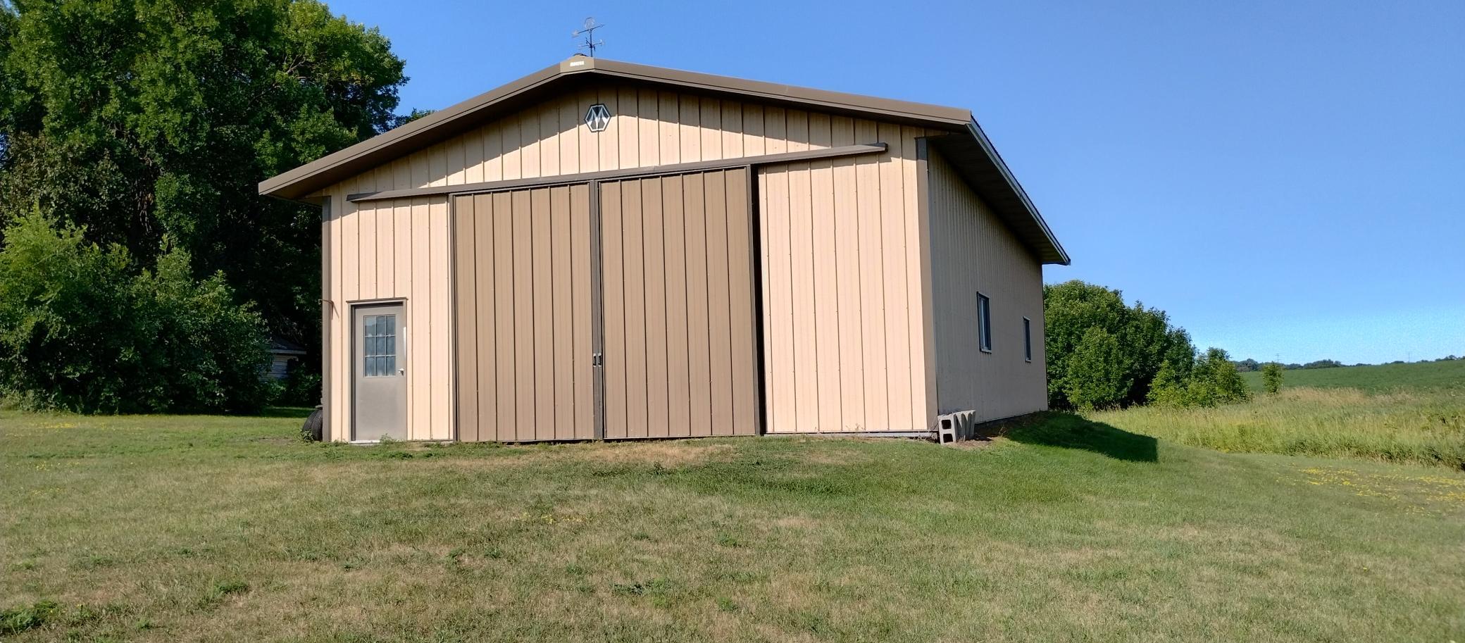 1986 single family home for sale at 2814 Pebble Lake Road in Fergus Falls, MN — 2 bed, 2 bath (photo 33 of 82)
