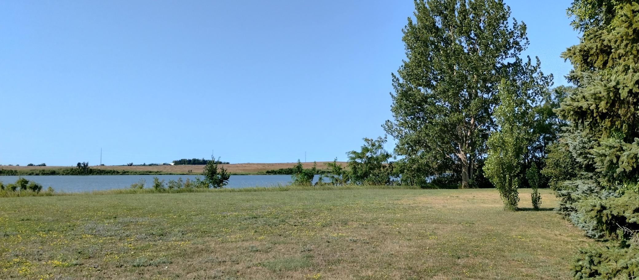 1986 single family home for sale at 2814 Pebble Lake Road in Fergus Falls, MN — 2 bed, 2 bath (photo 35 of 82)