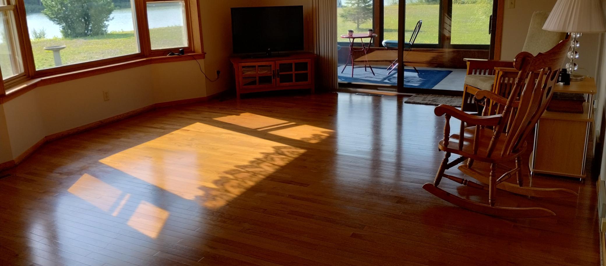 1986 single family home for sale at 2814 Pebble Lake Road in Fergus Falls, MN — 2 bed, 2 bath (photo 58 of 82)