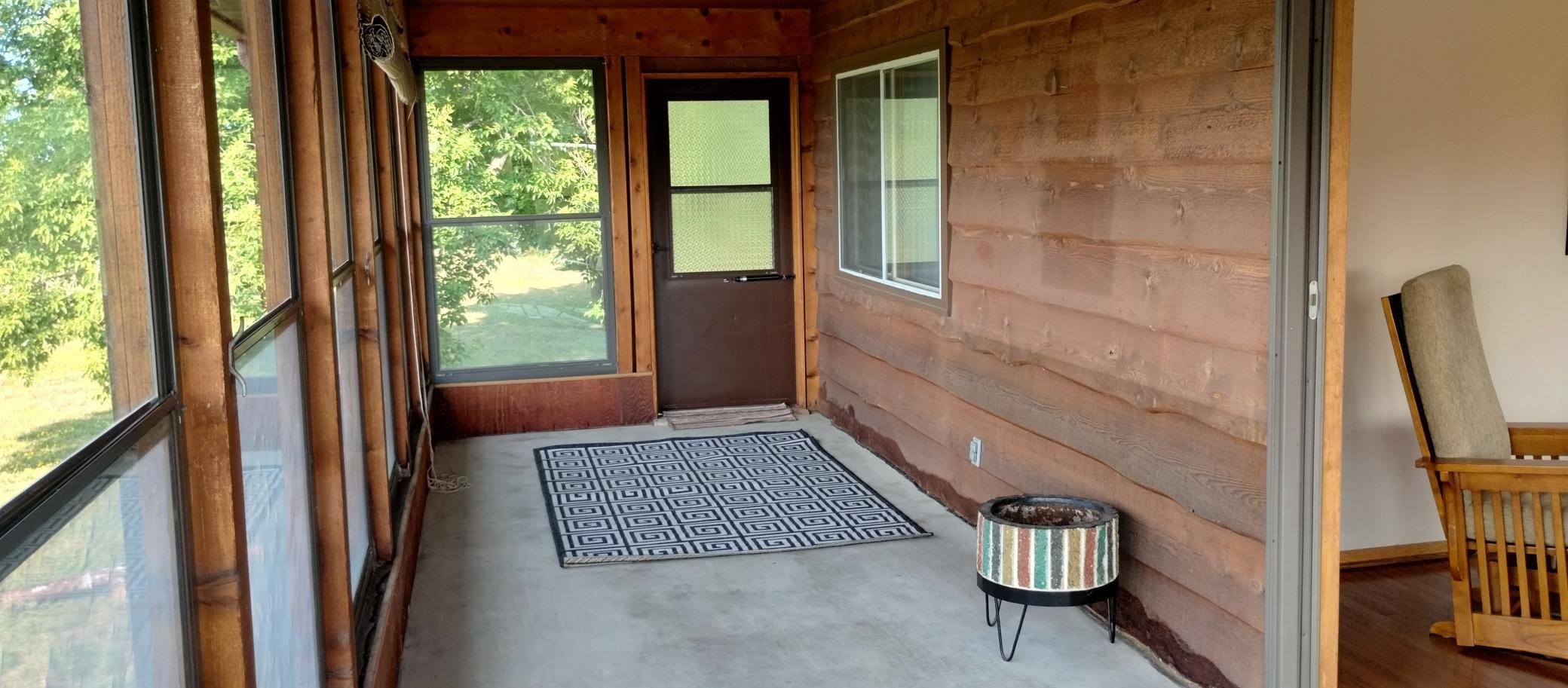 1986 single family home for sale at 2814 Pebble Lake Road in Fergus Falls, MN — 2 bed, 2 bath (photo 71 of 82)