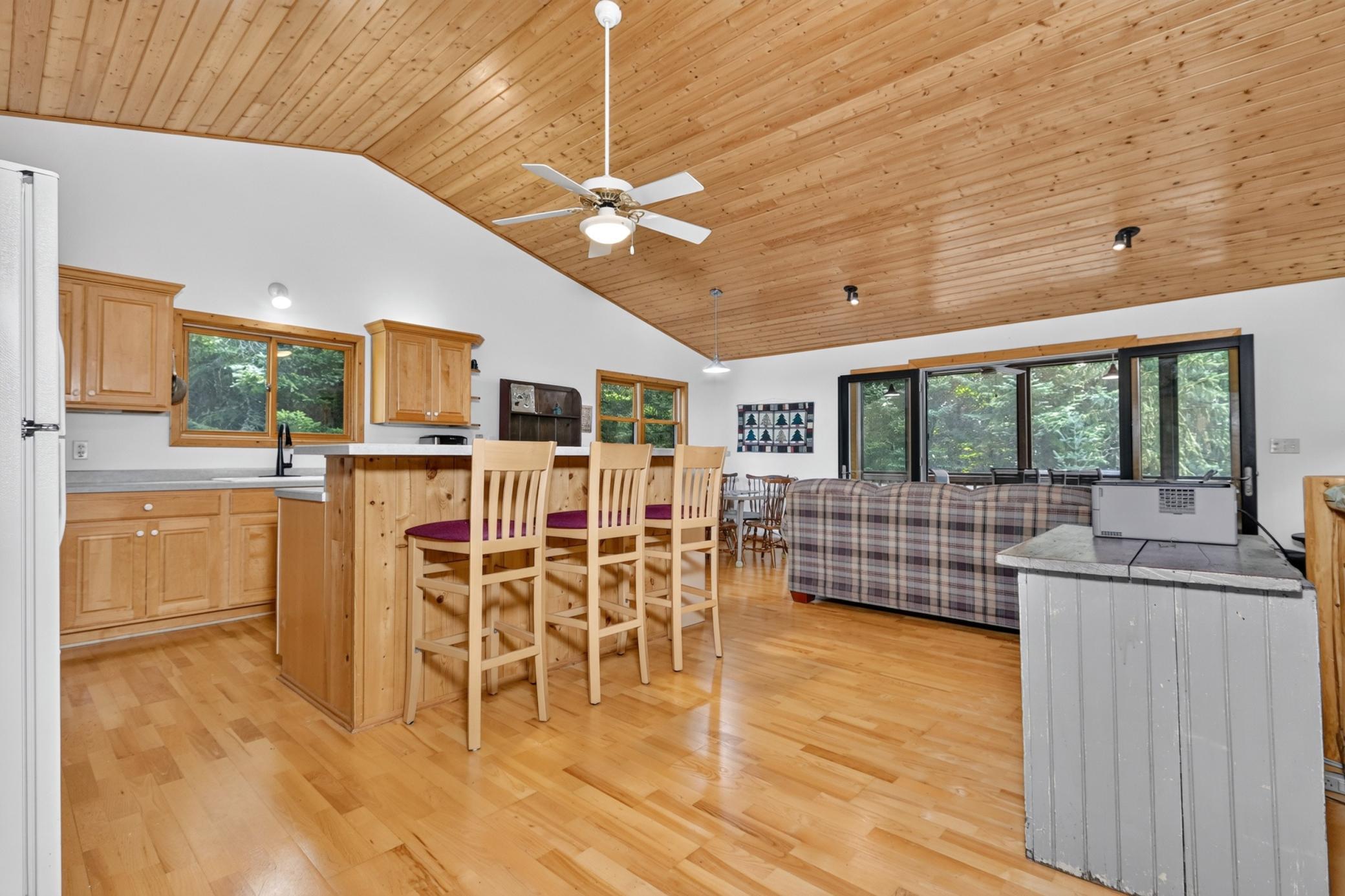 1996 single family home for sale at 39343 Cedar Heights Road in Bigfork, MN — 3 bed, 2 bath (photo 31 of 76)