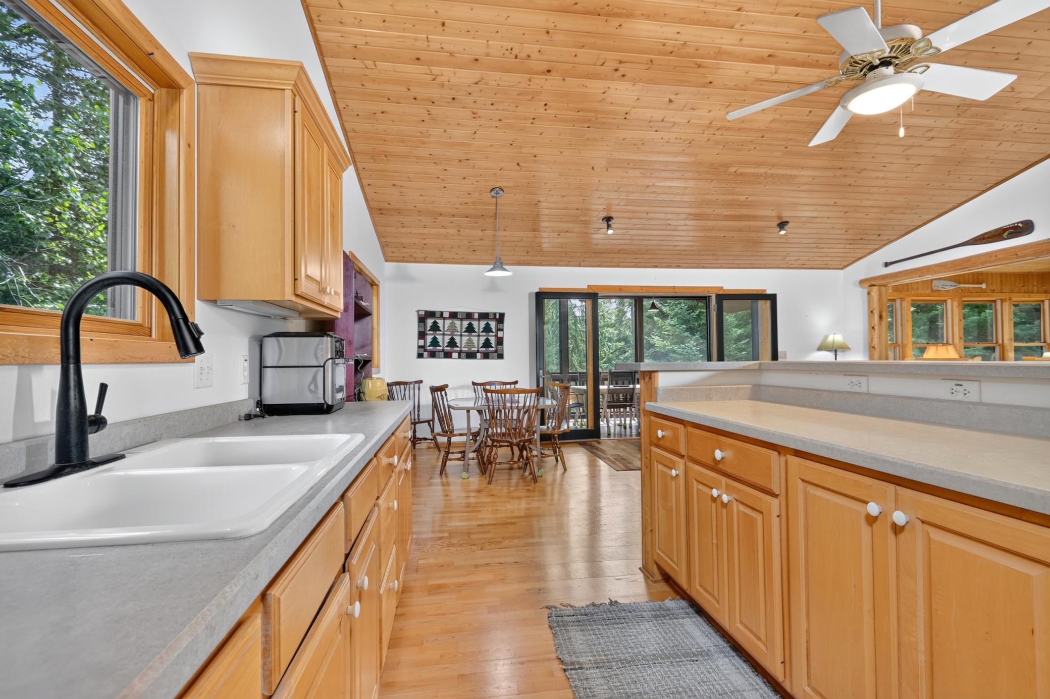 1996 single family home for sale at 39343 Cedar Heights Road in Bigfork, MN — 3 bed, 2 bath (photo 35 of 76)