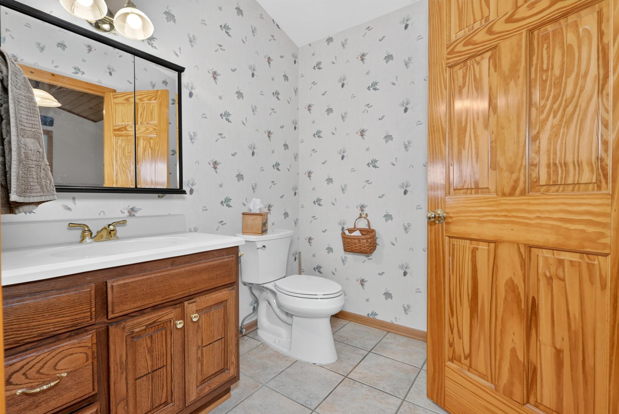 1996 single family home for sale at 39343 Cedar Heights Road in Bigfork, MN — 3 bed, 2 bath (photo 46 of 76)