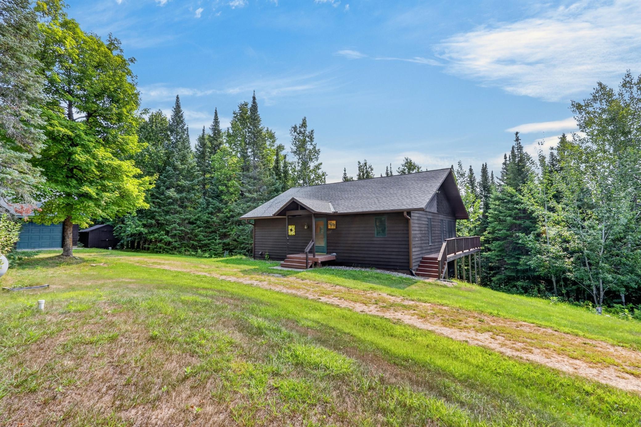 1996 single family home for sale at 39343 Cedar Heights Road in Bigfork, MN — 3 bed, 2 bath (photo 7 of 76)