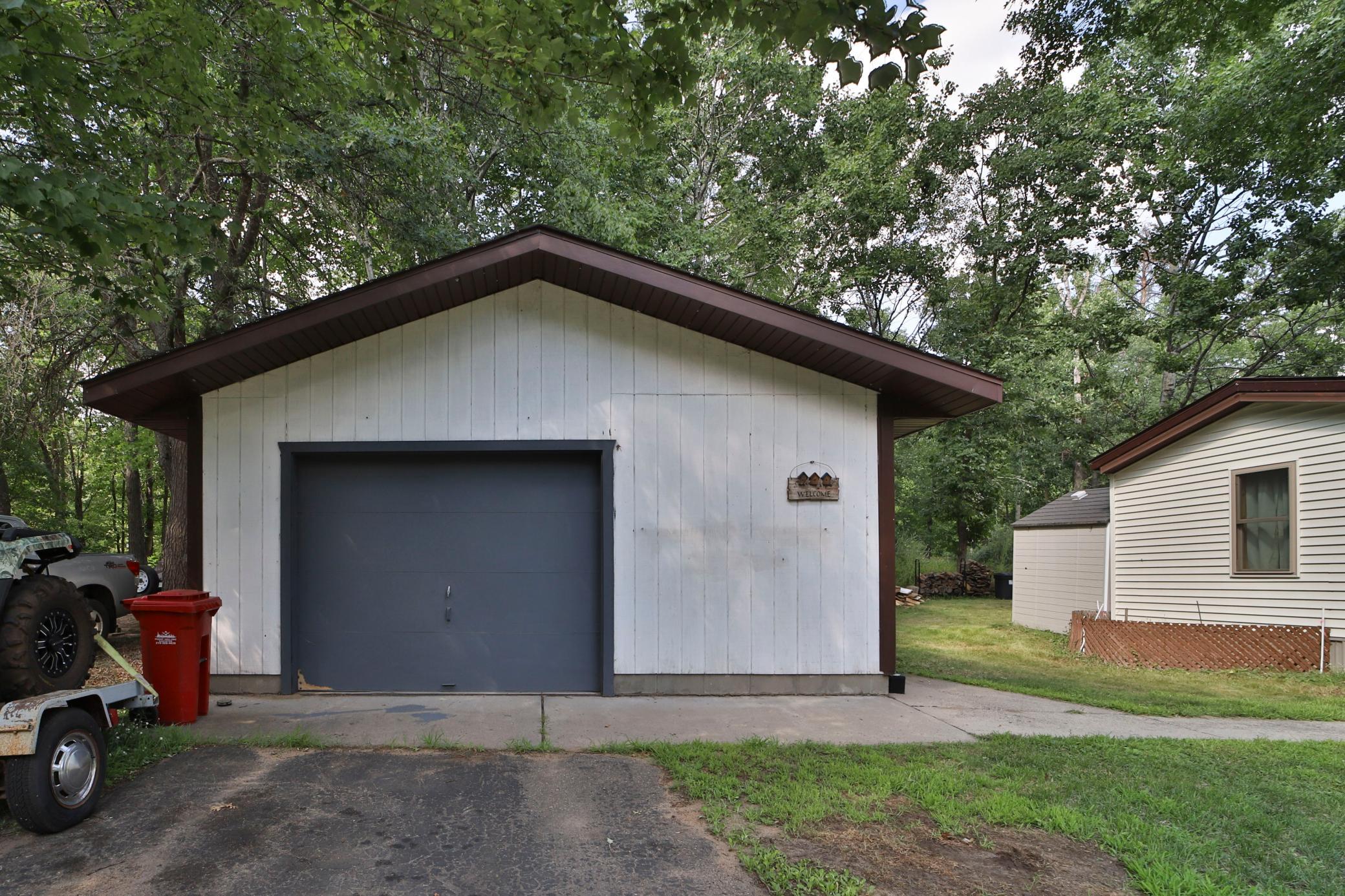 1990 single family home for sale at 14648 Ridgeway Road in Crosslake, MN — 2 bed, 1 bath (photo 33 of 39)