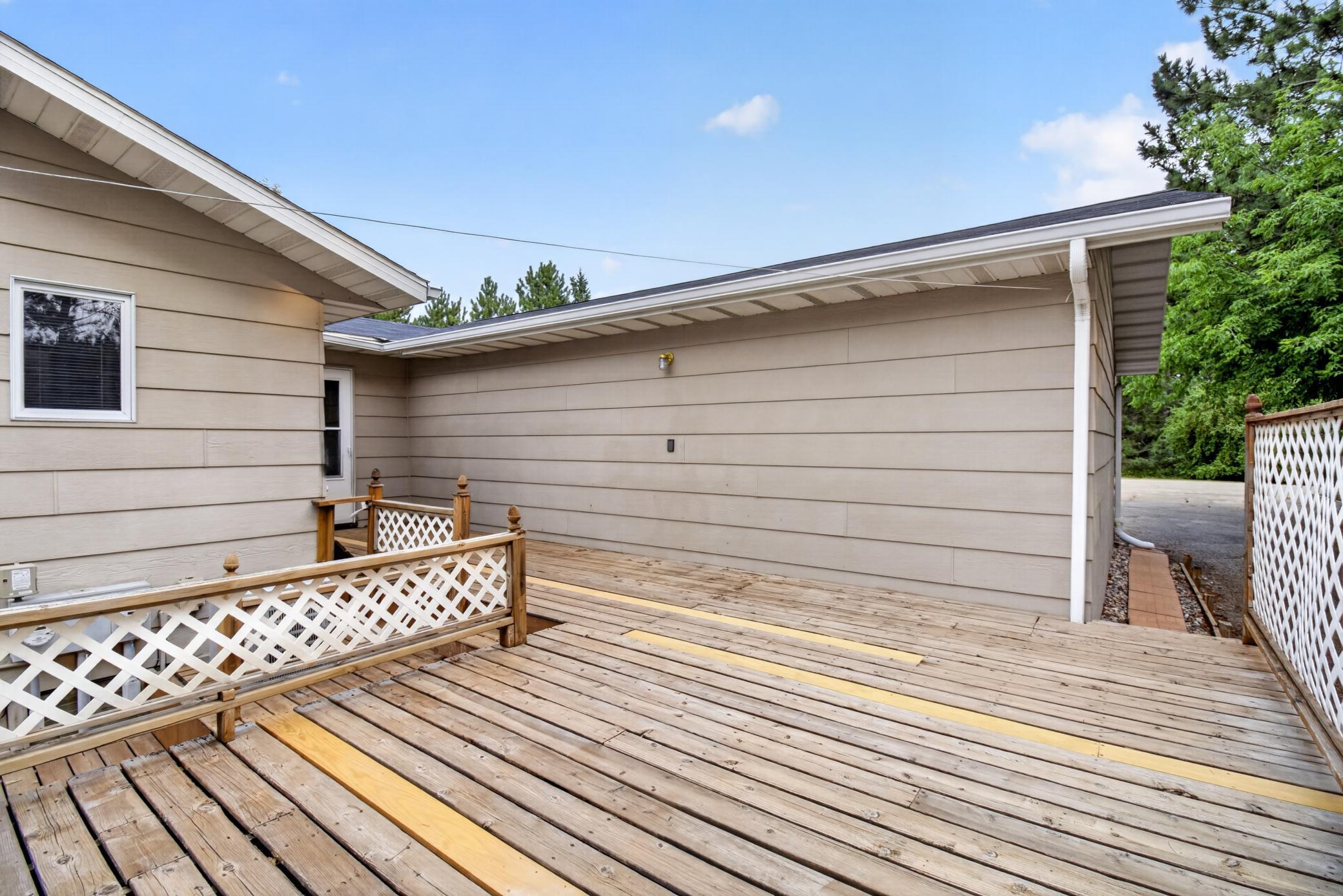 1990 single family home for sale at 44547 451st Street in Perham, MN — 3 bed, 2 bath (photo 20 of 65)