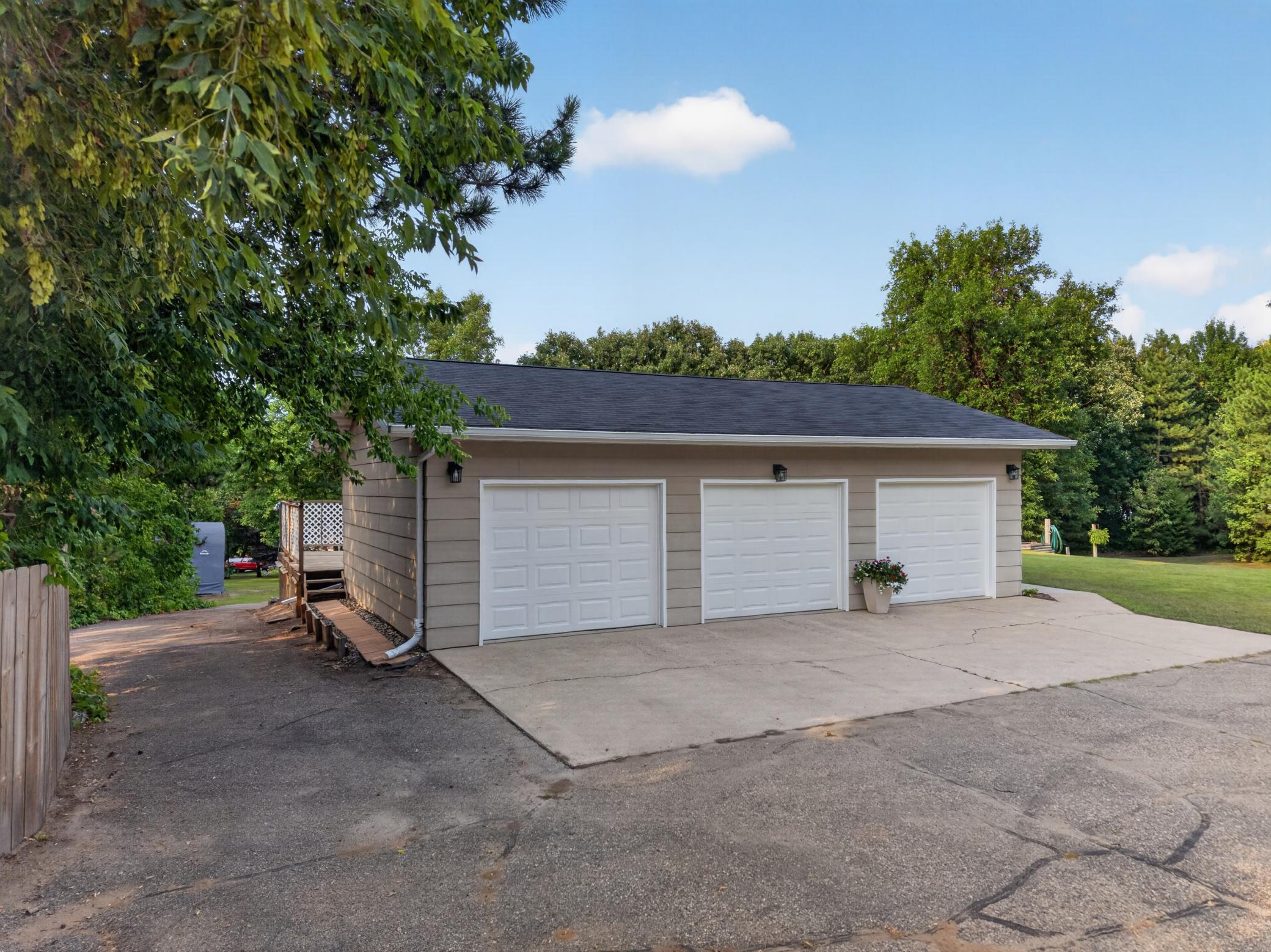 1990 single family home for sale at 44547 451st Street in Perham, MN — 3 bed, 2 bath (photo 23 of 65)