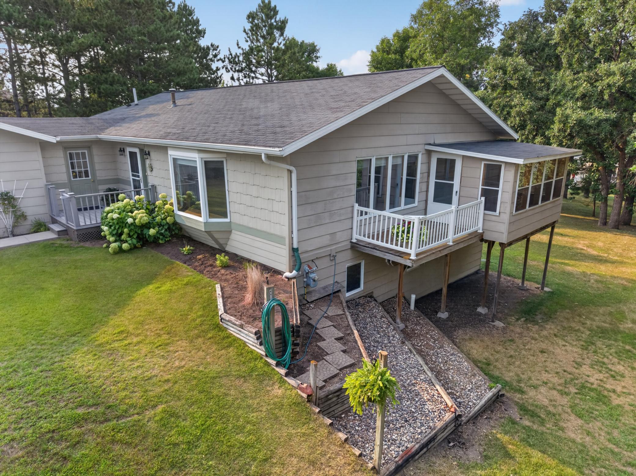 1990 single family home for sale at 44547 451st Street in Perham, MN — 3 bed, 2 bath (photo 10 of 65)