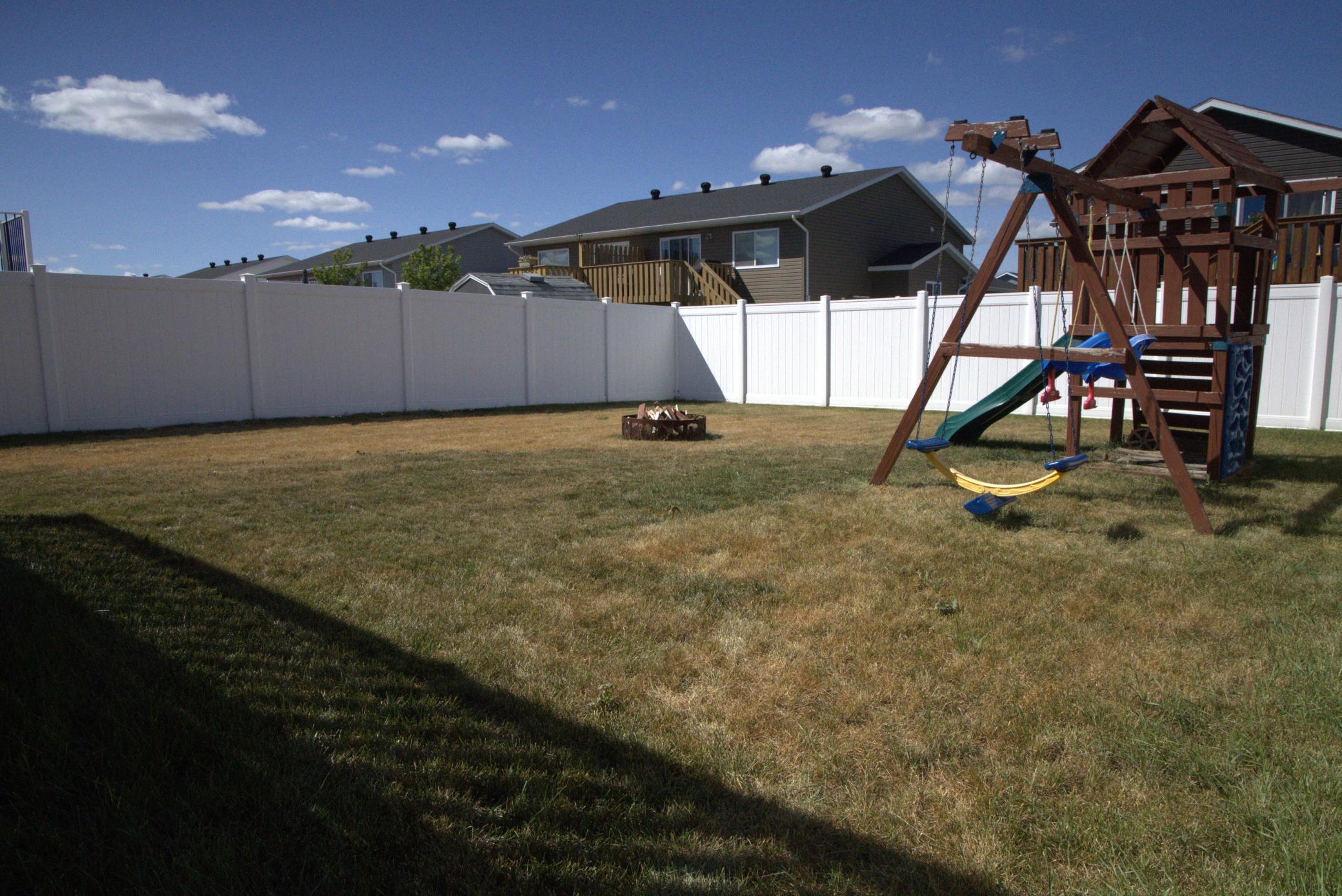 3316 MAPLE LEAF Loop S, Fargo ND 58104 - Photo 5 of 29