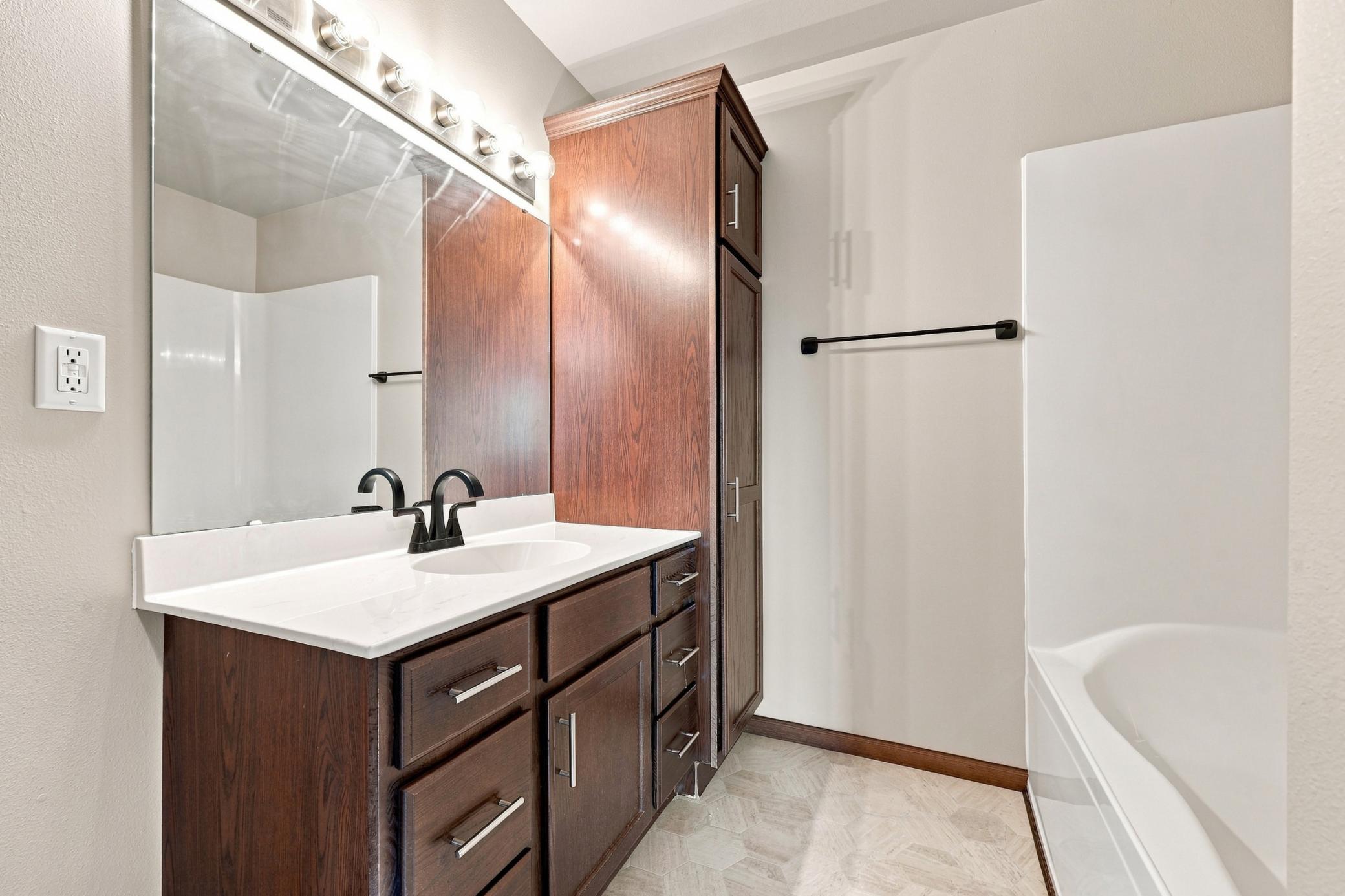 2020 single family home for sale at 3316 MAPLE LEAF Loop S in Fargo, ND — 3 bed, 2 bath (photo 13 of 34)