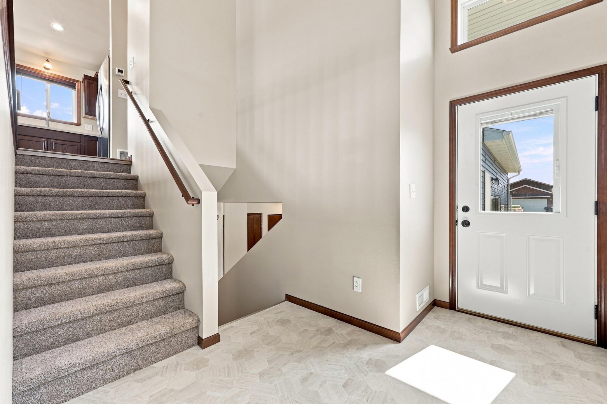 2020 single family home for sale at 3316 MAPLE LEAF Loop S in Fargo, ND — 3 bed, 2 bath (photo 3 of 34)