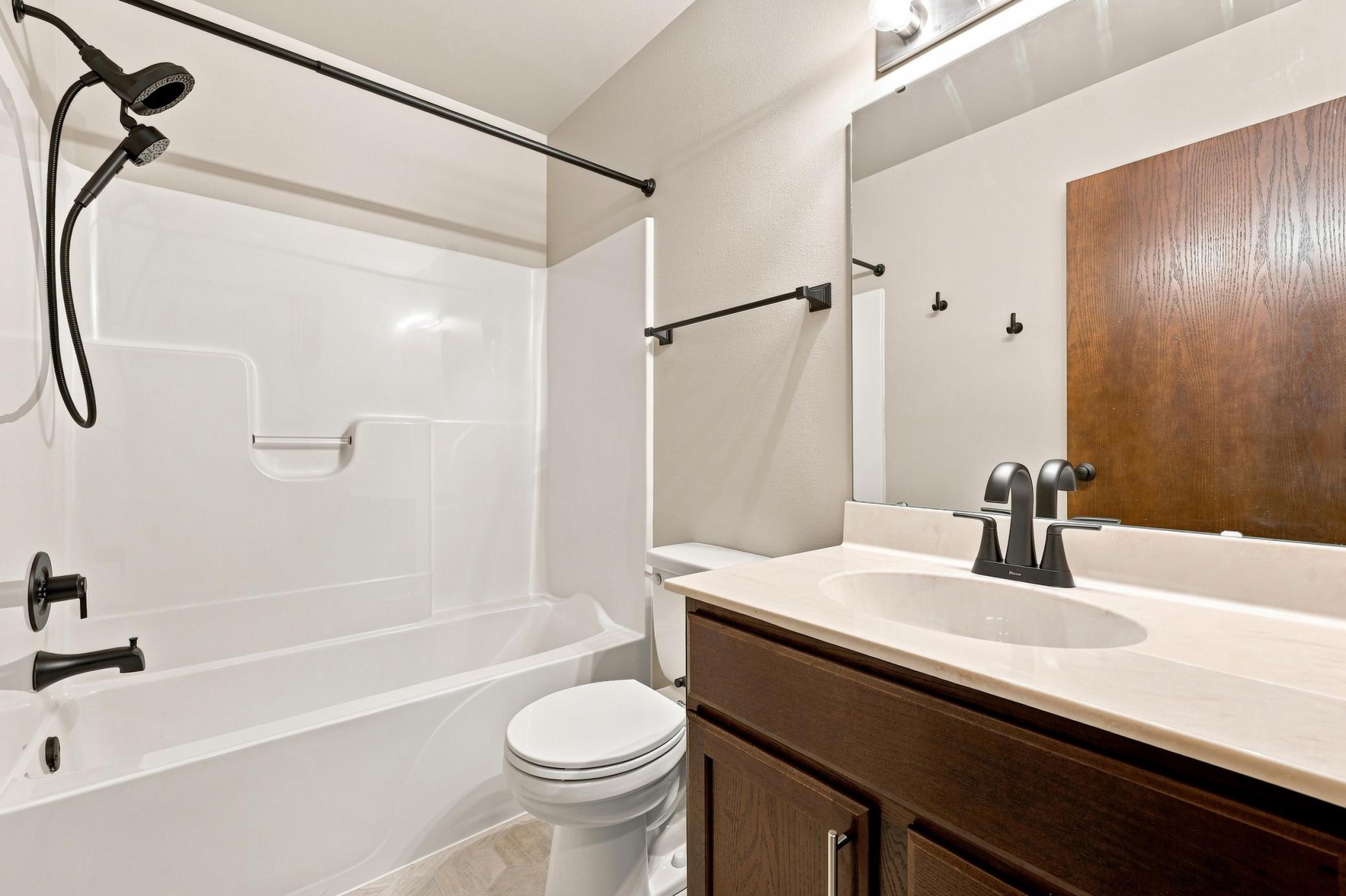 2020 single family home for sale at 3316 MAPLE LEAF Loop S in Fargo, ND — 3 bed, 2 bath (photo 22 of 34)