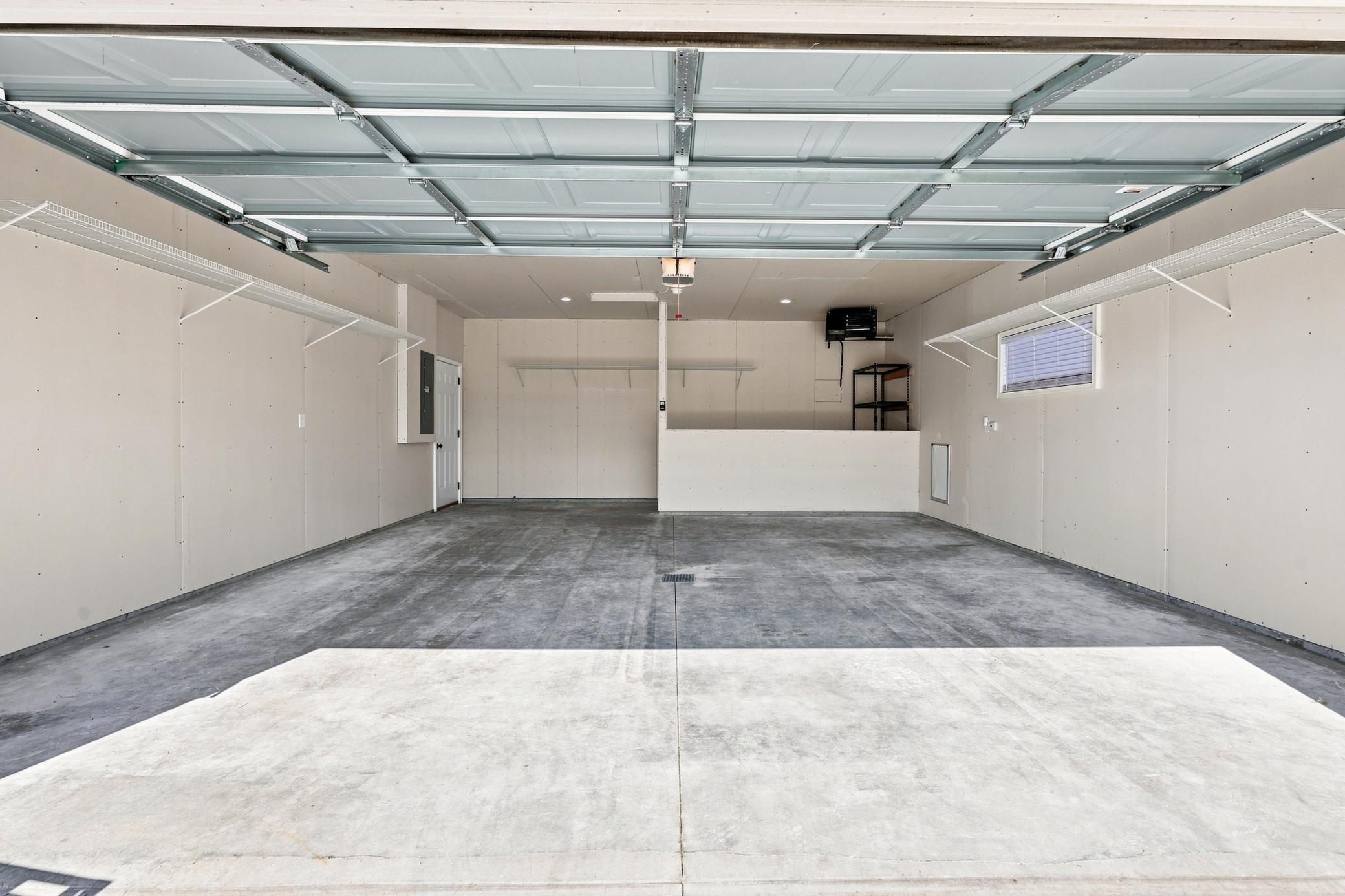 2020 single family home for sale at 3316 MAPLE LEAF Loop S in Fargo, ND — 3 bed, 2 bath (photo 24 of 34)