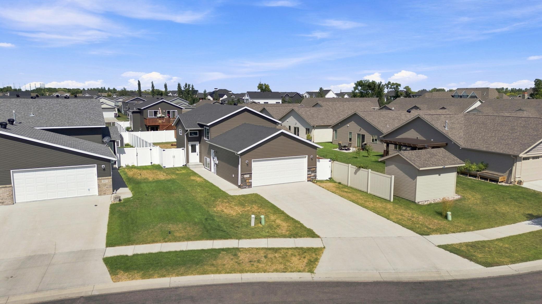 2020 single family home for sale at 3316 MAPLE LEAF Loop S in Fargo, ND — 3 bed, 2 bath (photo 29 of 34)
