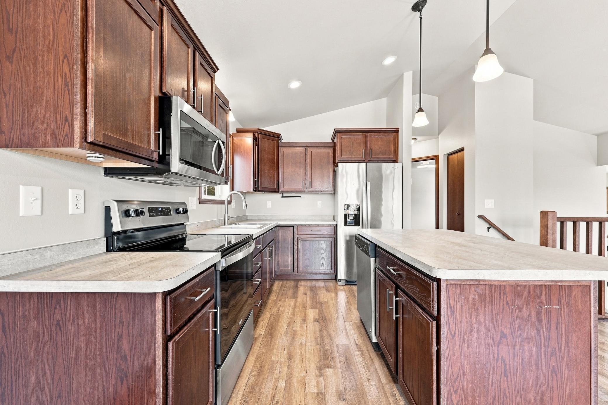 2020 single family home for sale at 3316 MAPLE LEAF Loop S in Fargo, ND — 3 bed, 2 bath (photo 7 of 34)