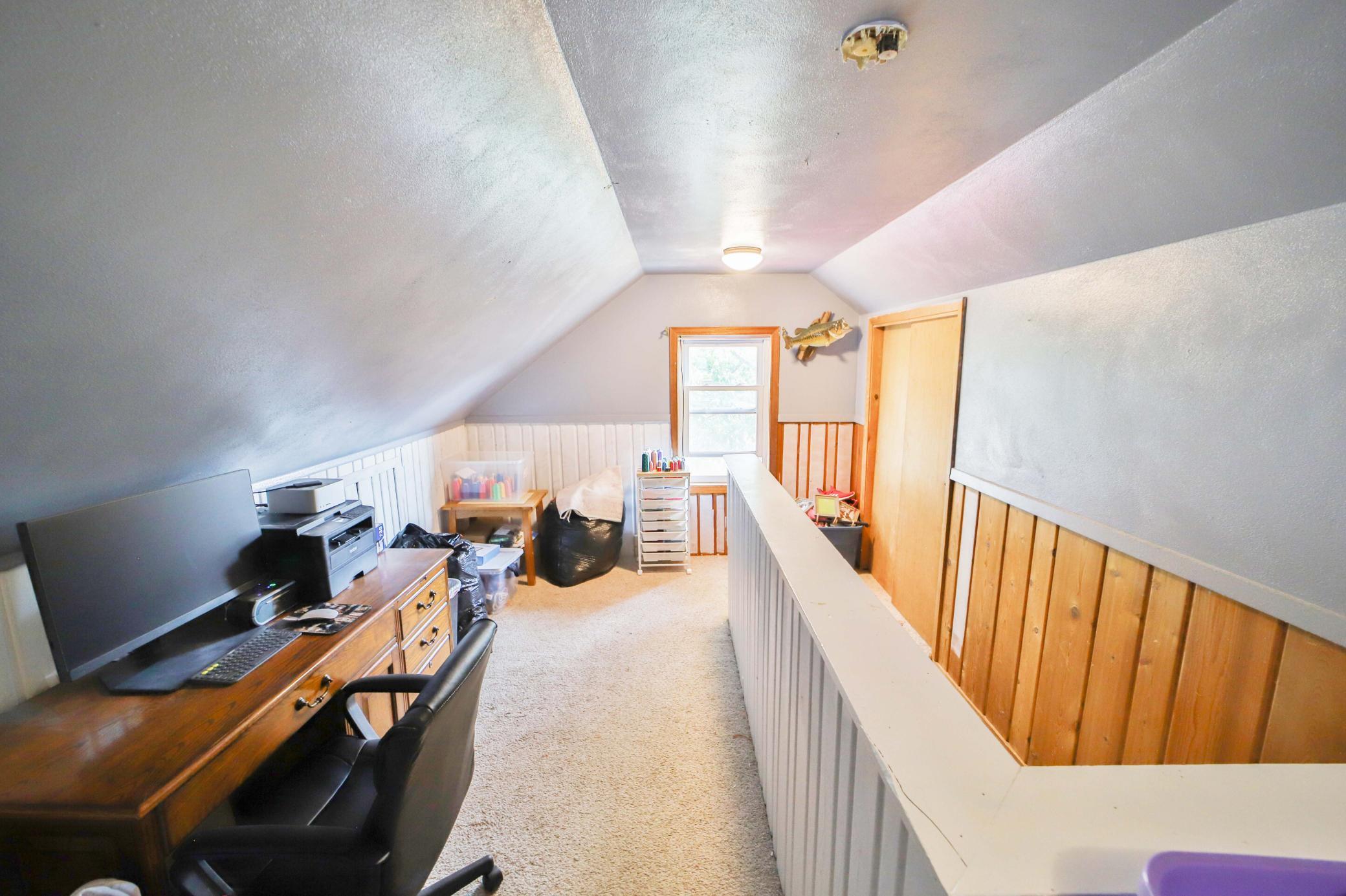 1960 single family home for sale at 1015 13th Avenue NE in Brainerd, MN — 5 bed, 1 bath (photo 19 of 44)
