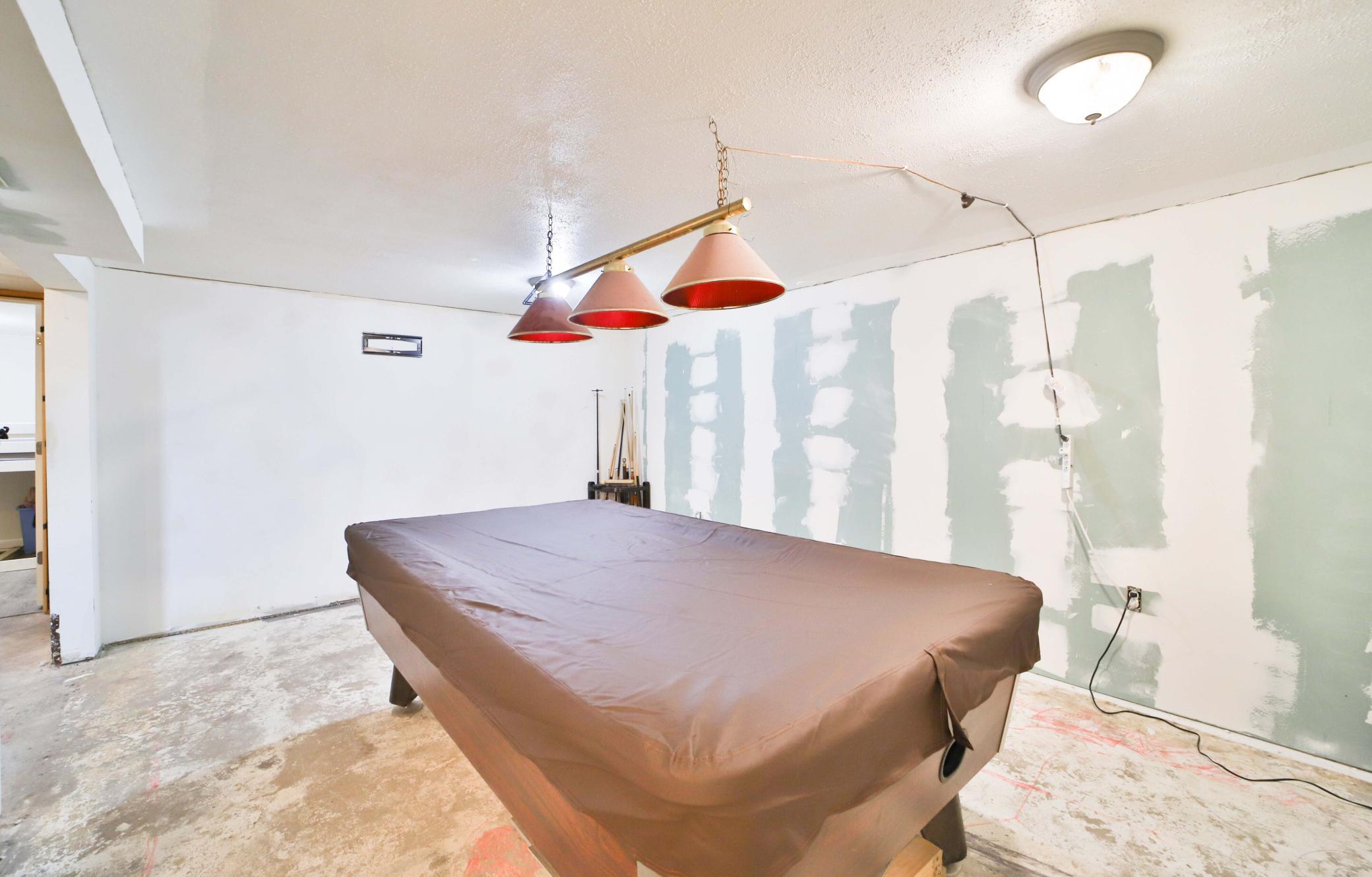 1960 single family home for sale at 1015 13th Avenue NE in Brainerd, MN — 5 bed, 1 bath (photo 24 of 44)