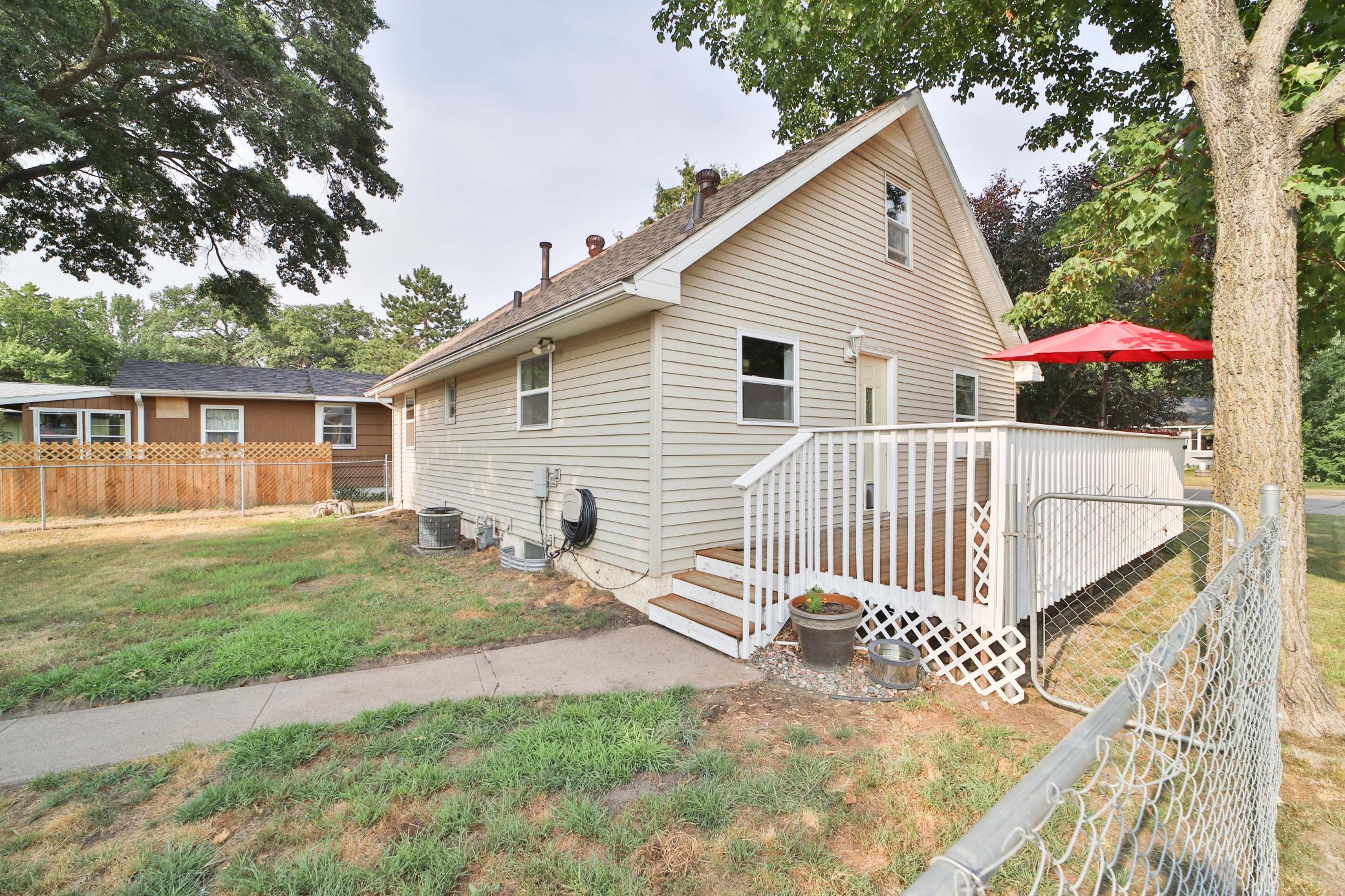 1960 single family home for sale at 1015 13th Avenue NE in Brainerd, MN — 5 bed, 1 bath (photo 34 of 44)