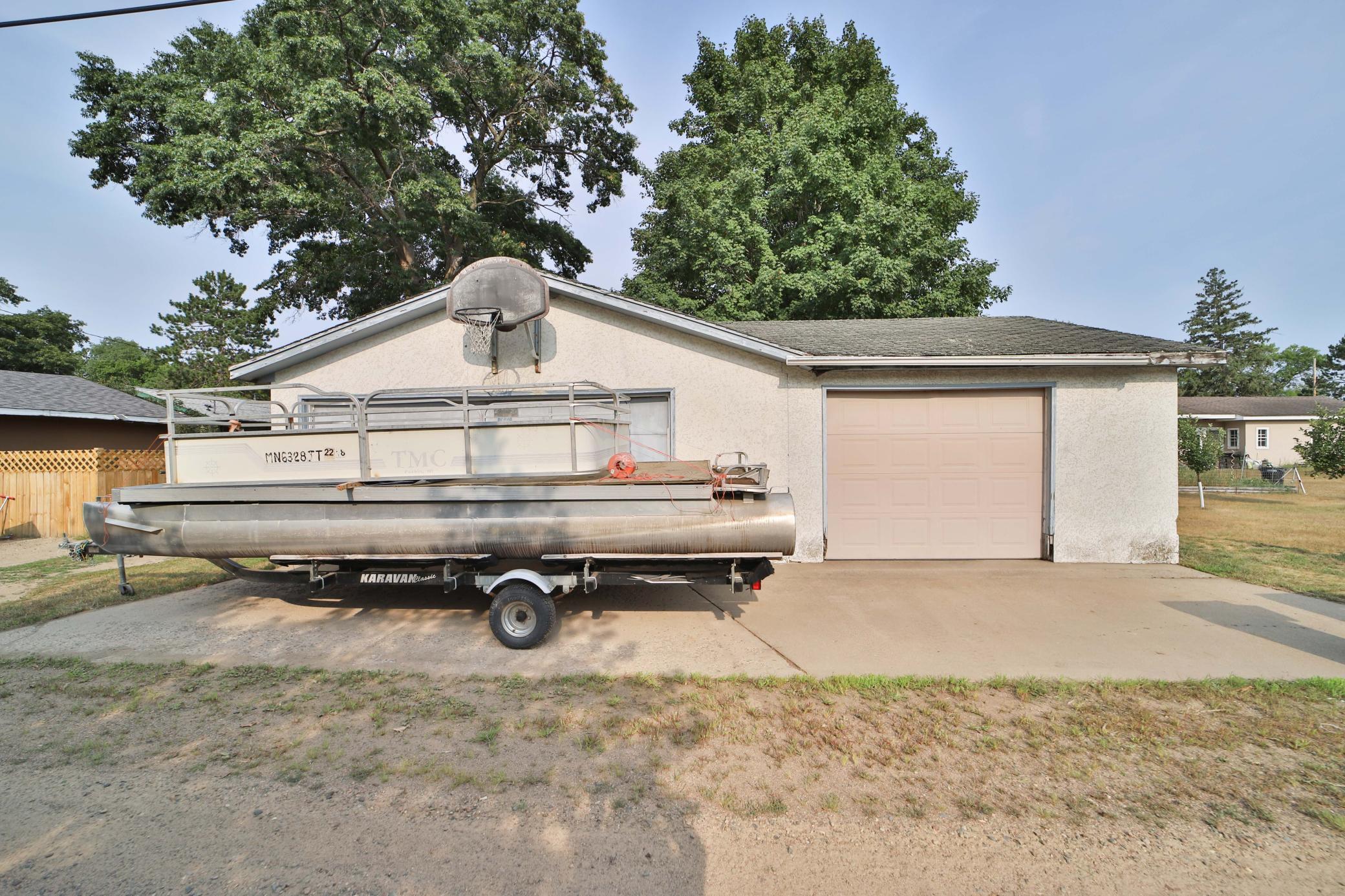 1960 single family home for sale at 1015 13th Avenue NE in Brainerd, MN — 5 bed, 1 bath (photo 40 of 44)