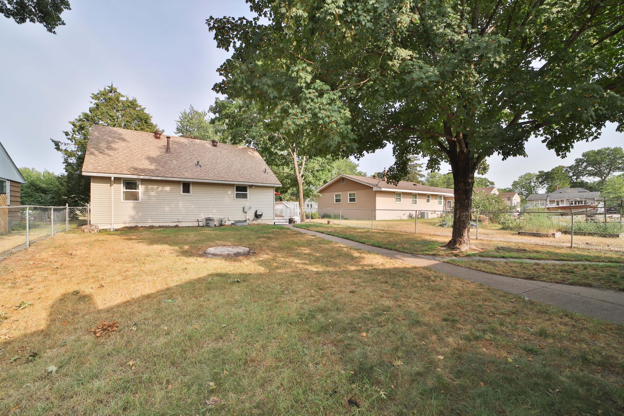 1960 single family home for sale at 1015 13th Avenue NE in Brainerd, MN — 5 bed, 1 bath (photo 44 of 44)