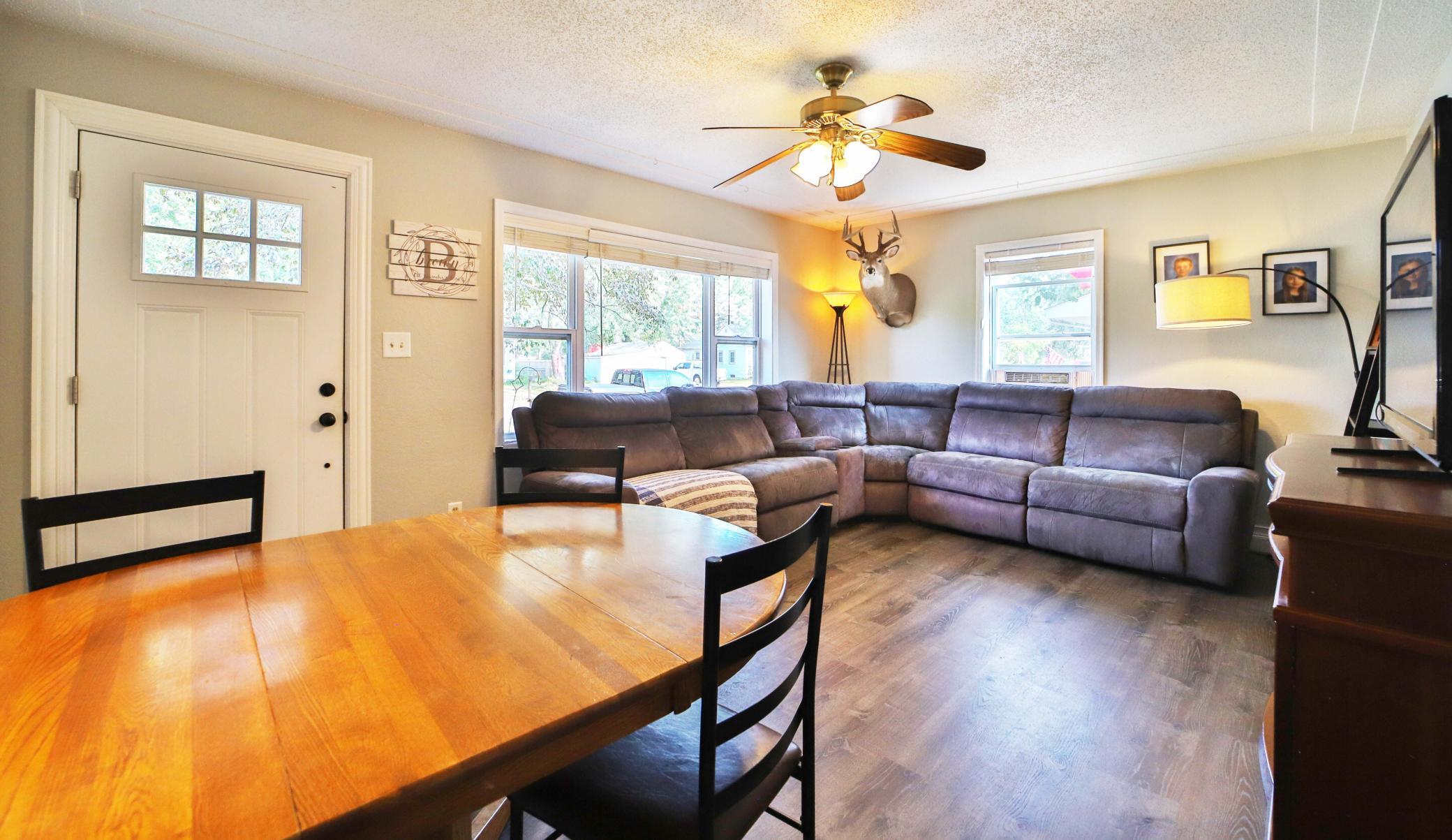 1960 single family home for sale at 1015 13th Avenue NE in Brainerd, MN — 5 bed, 1 bath (photo 8 of 44)