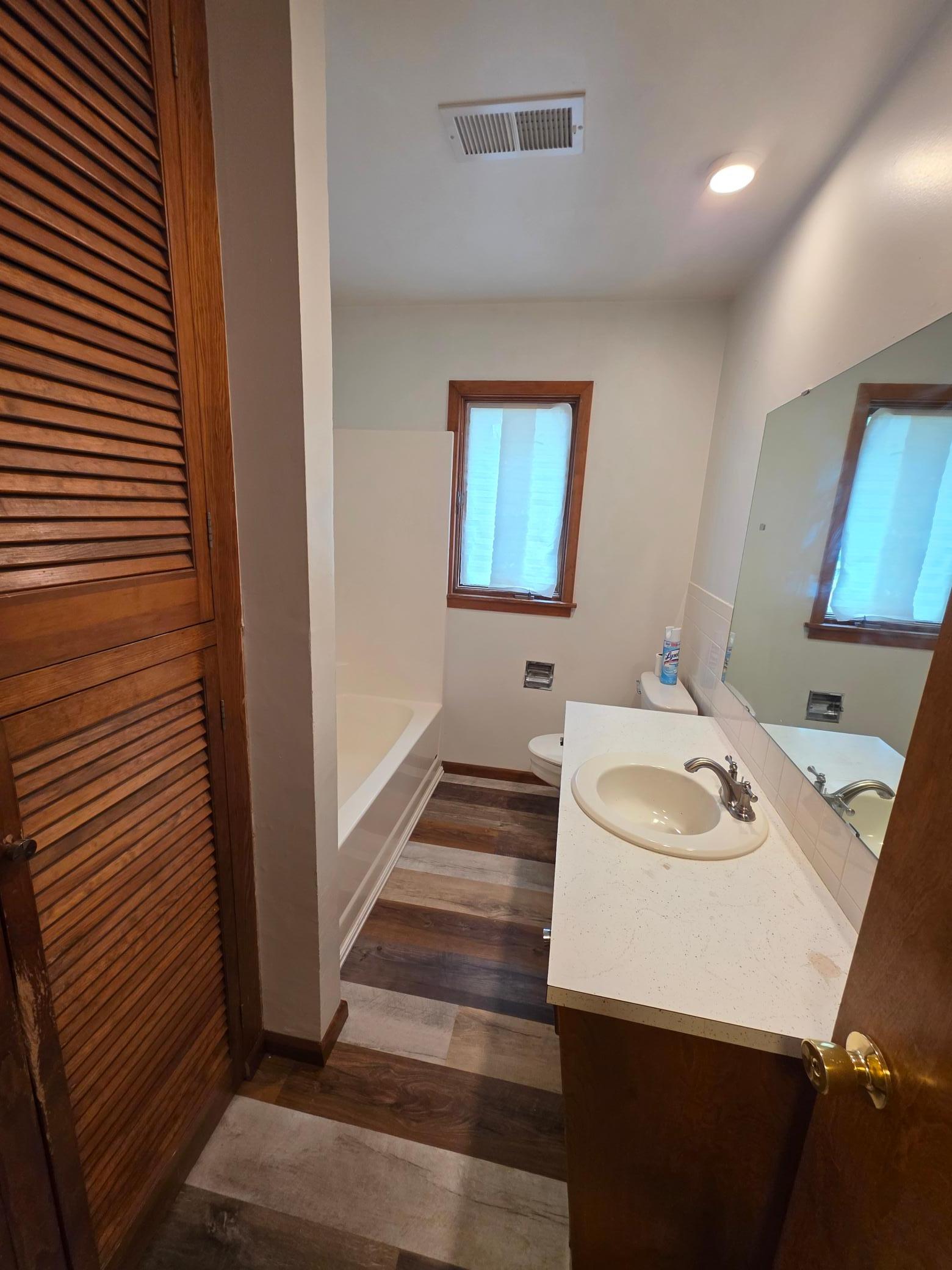 1959 triplex for sale at 401 1st Avenue SE in Pelican Rapids, MN — 6 bed, 3 bath (photo 12 of 15)