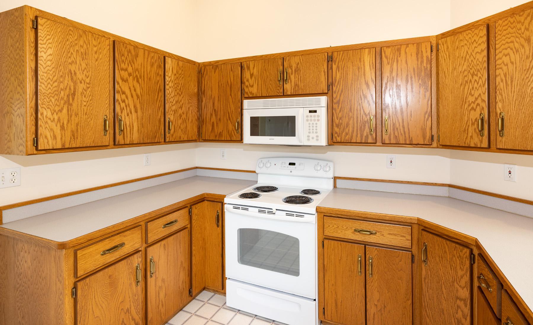3609 Westmoor Boulevard, Moorhead MN 56560 - Photo 15 of 49