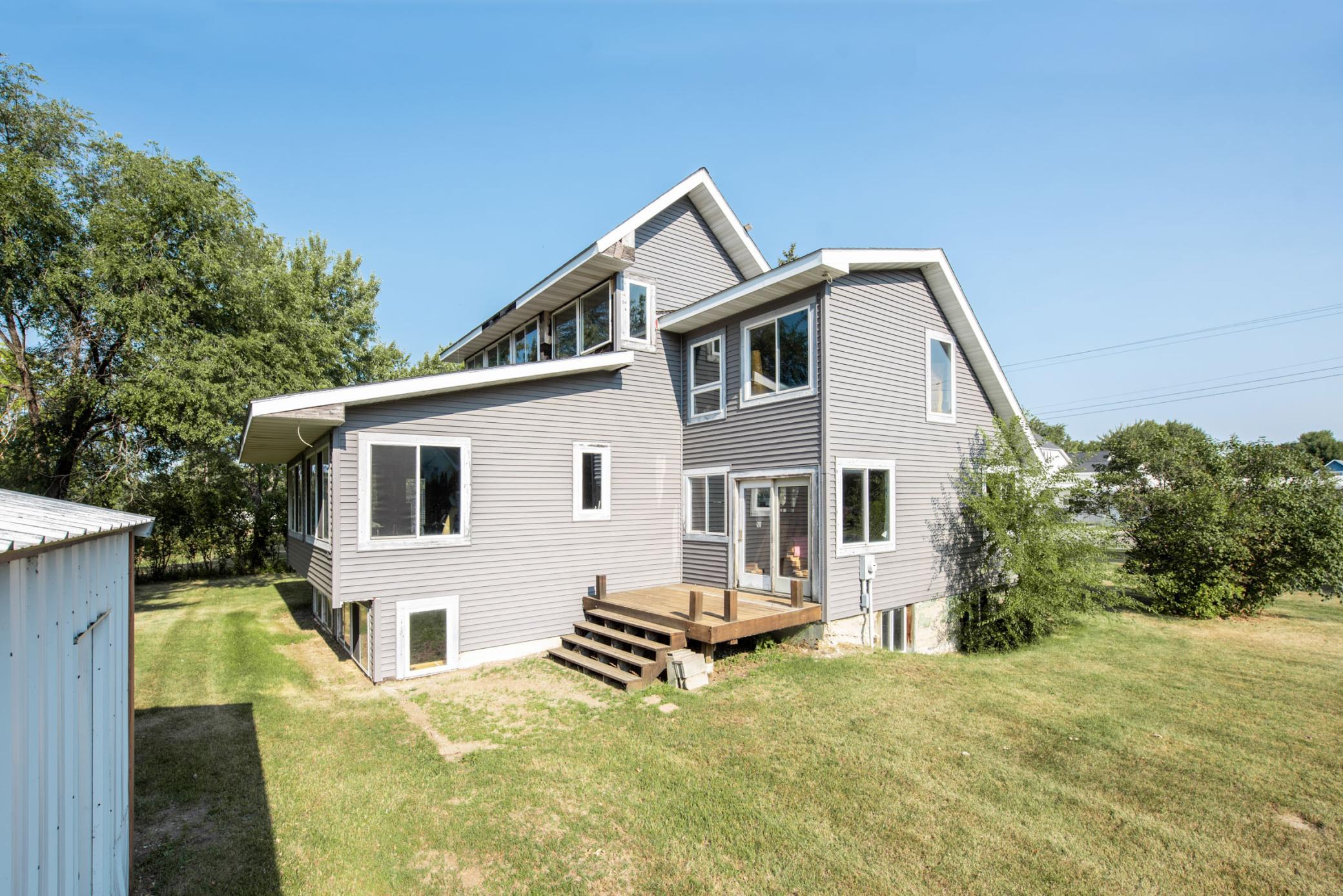 221 E Lake Street, Parkers Prairie MN 56361 - Photo 5 of 29