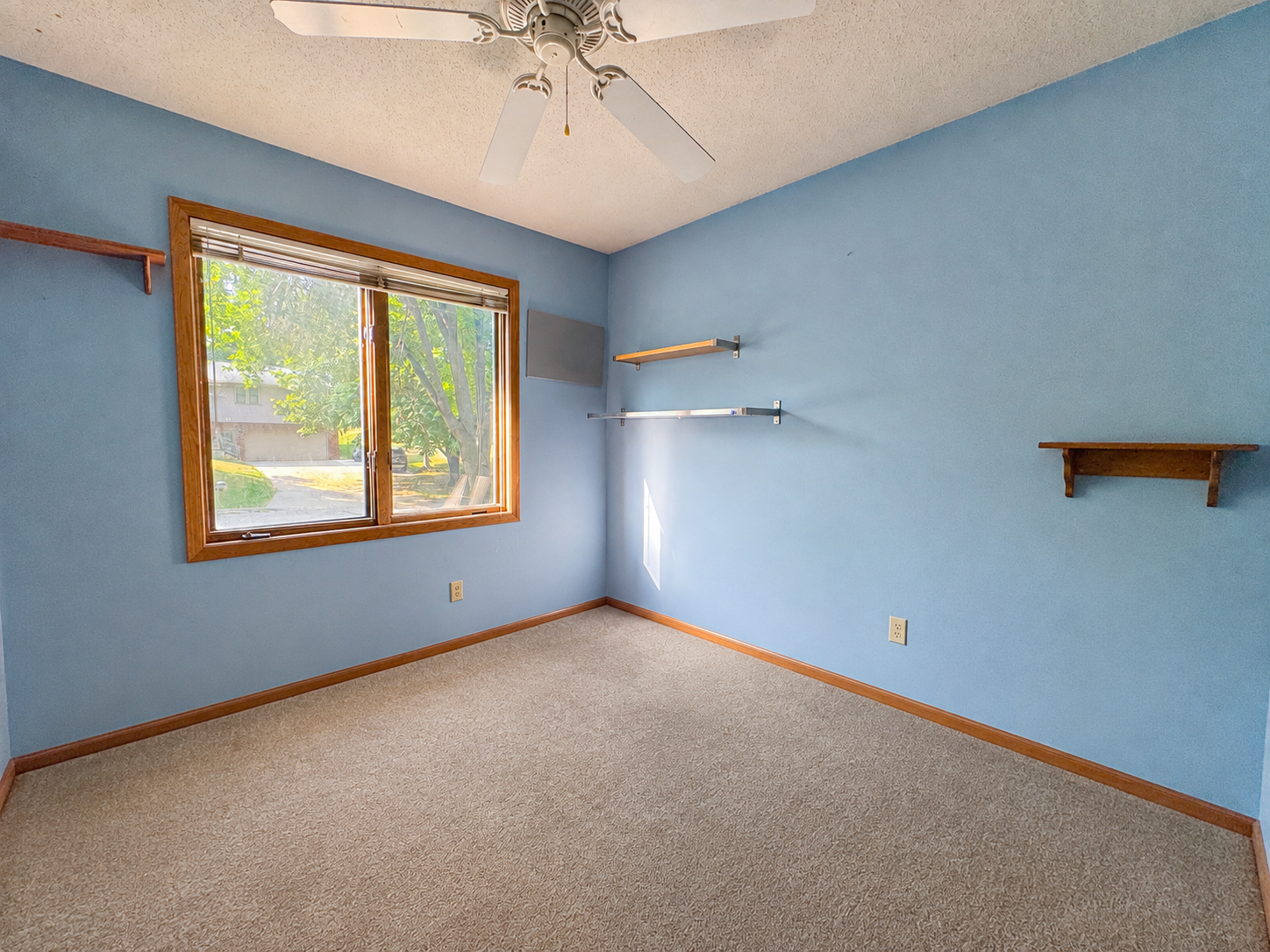 210 W Everett Avenue, Fergus Falls MN 56537 - Photo 16 of 40