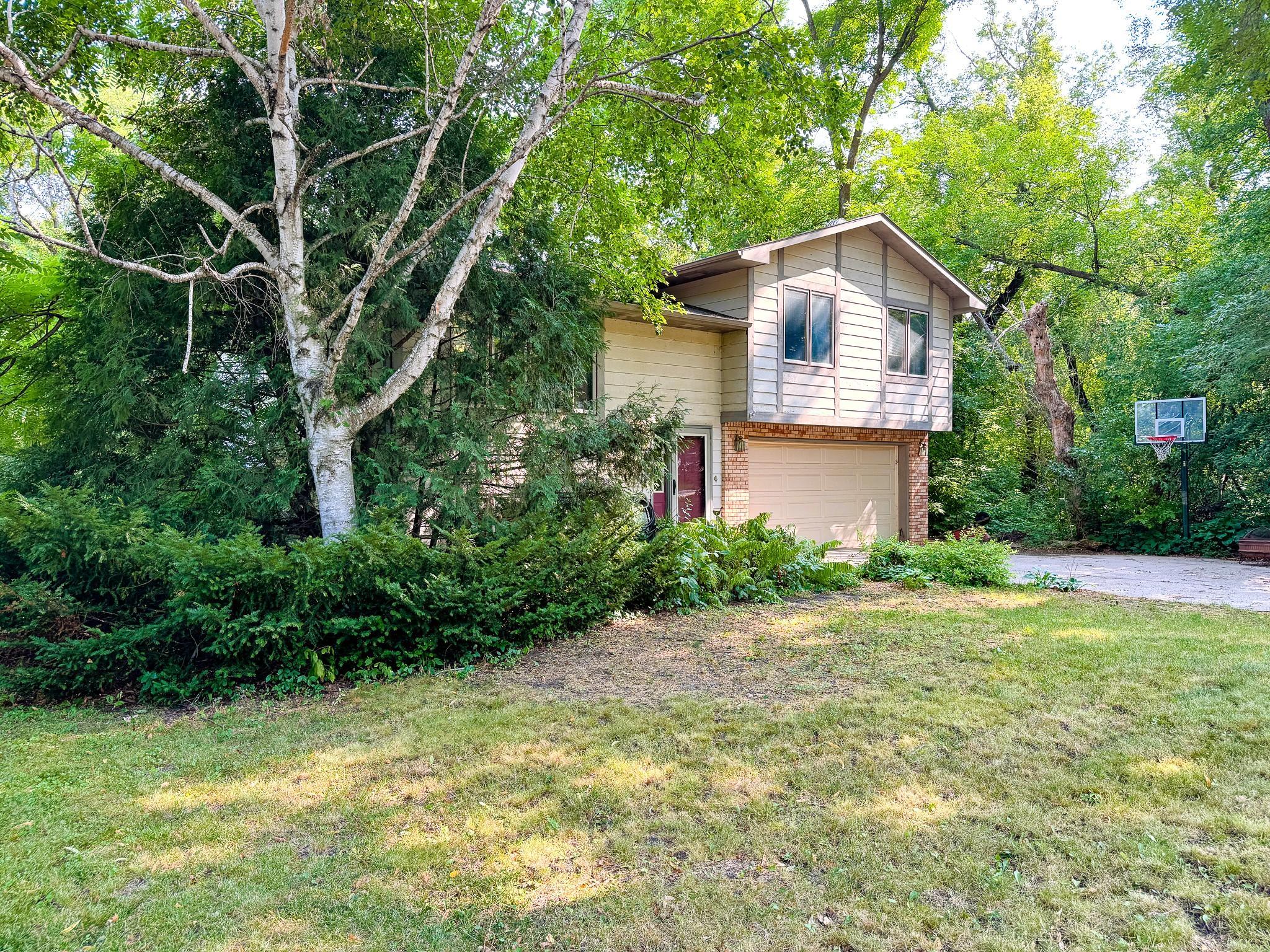 210 W Everett Avenue, Fergus Falls MN 56537 - Photo 29 of 40