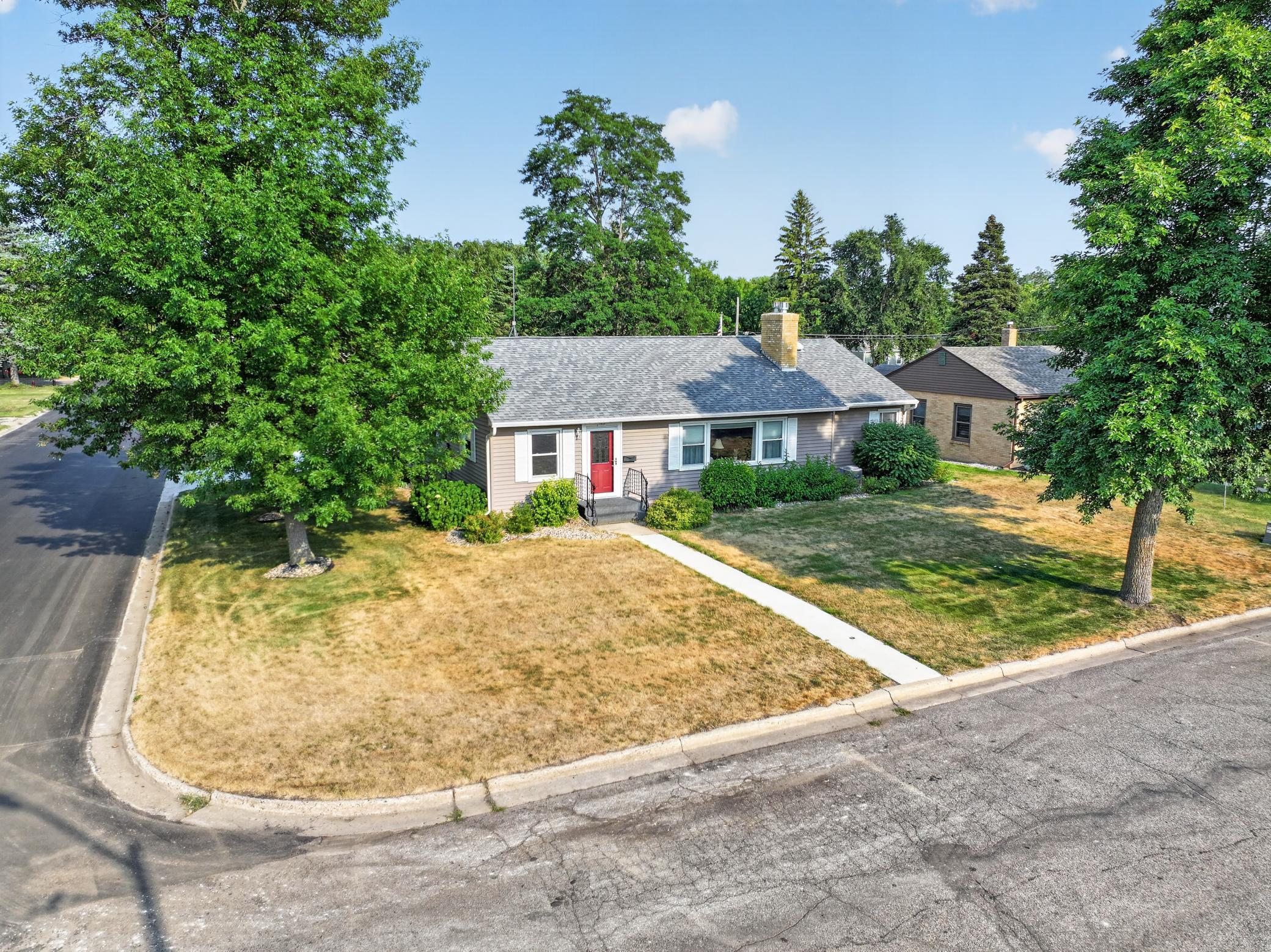 1950 single family home for sale at 1401 Bryant Street in Alexandria, MN — 3 bed, 2 bath