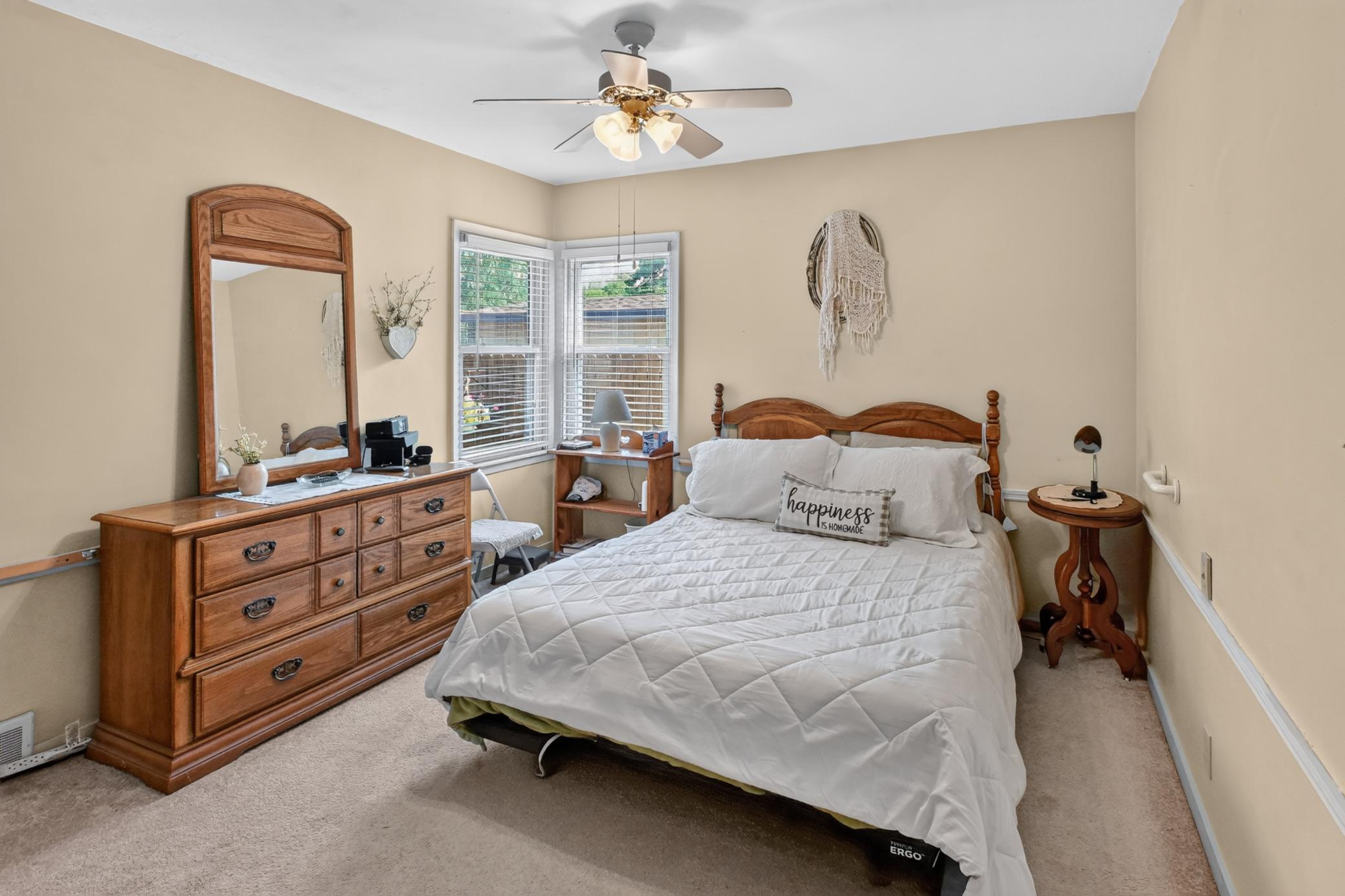 1950 single family home for sale at 1401 Bryant Street in Alexandria, MN — 3 bed, 2 bath (photo 18 of 46)